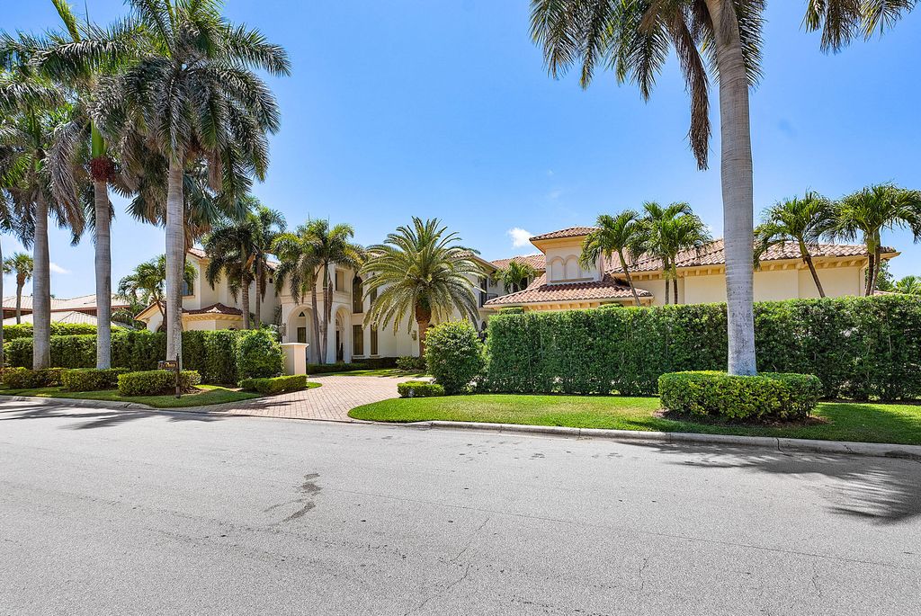 Photo of 1801 Royal Palm Way, Boca Raton, FL 33432 (MLS # R10987671)