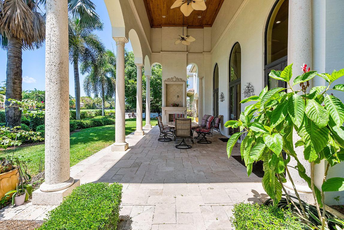 ROYAL PALM YACHT & COUNTRY CLUB - Residential