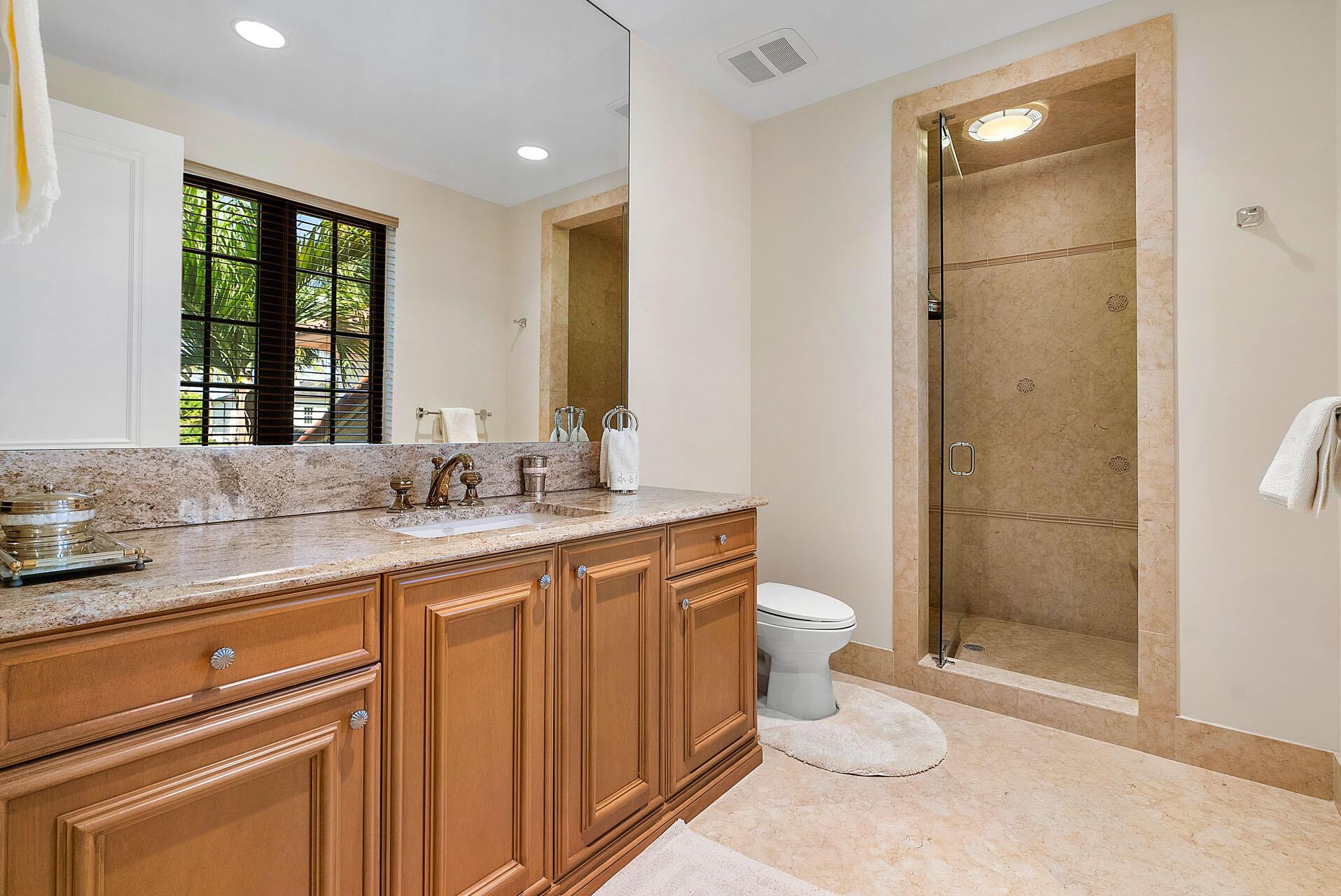 ROYAL PALM YACHT & COUNTR - Residential