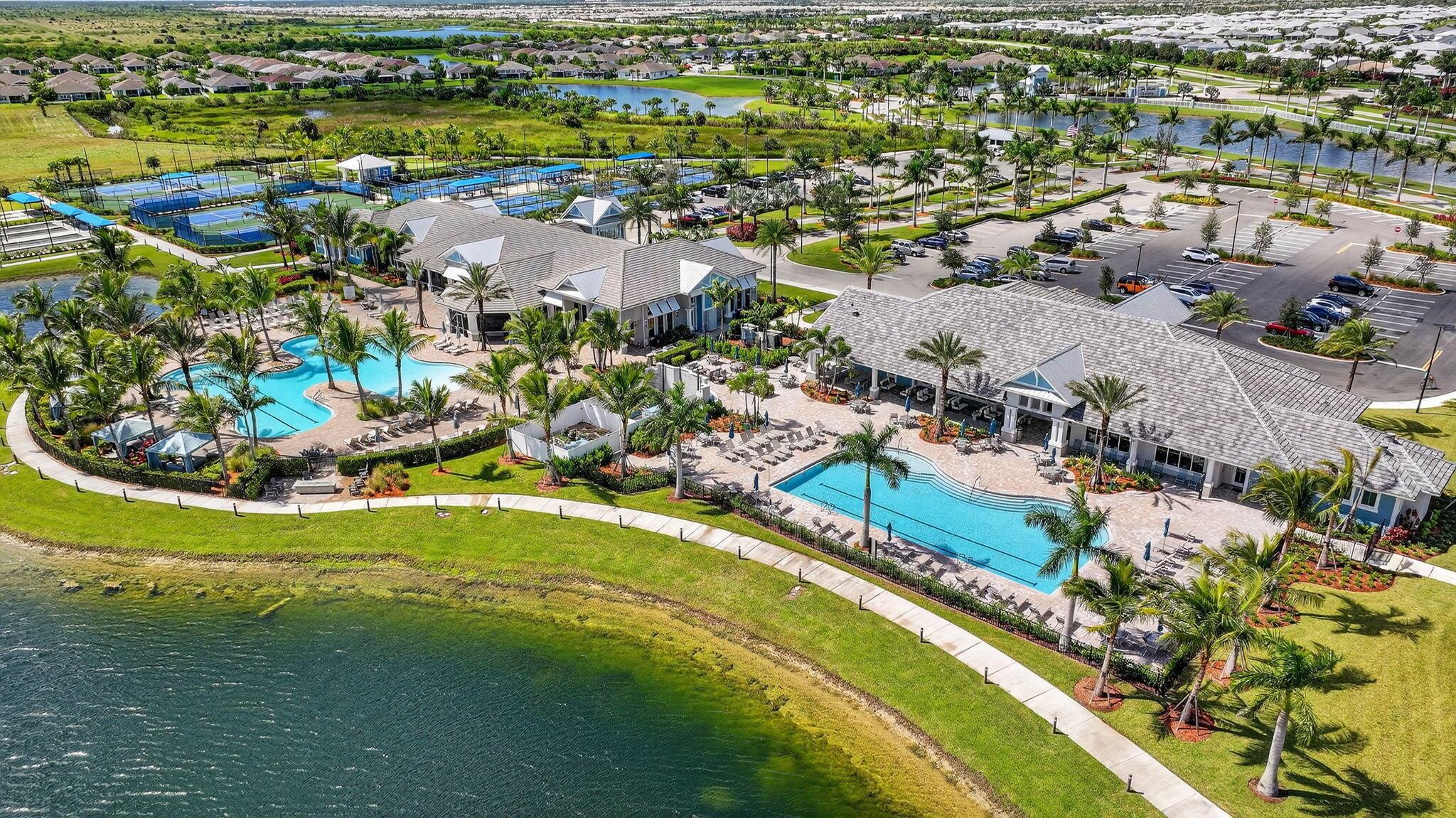 DEL WEBB AT TRADITION PLA - Residential