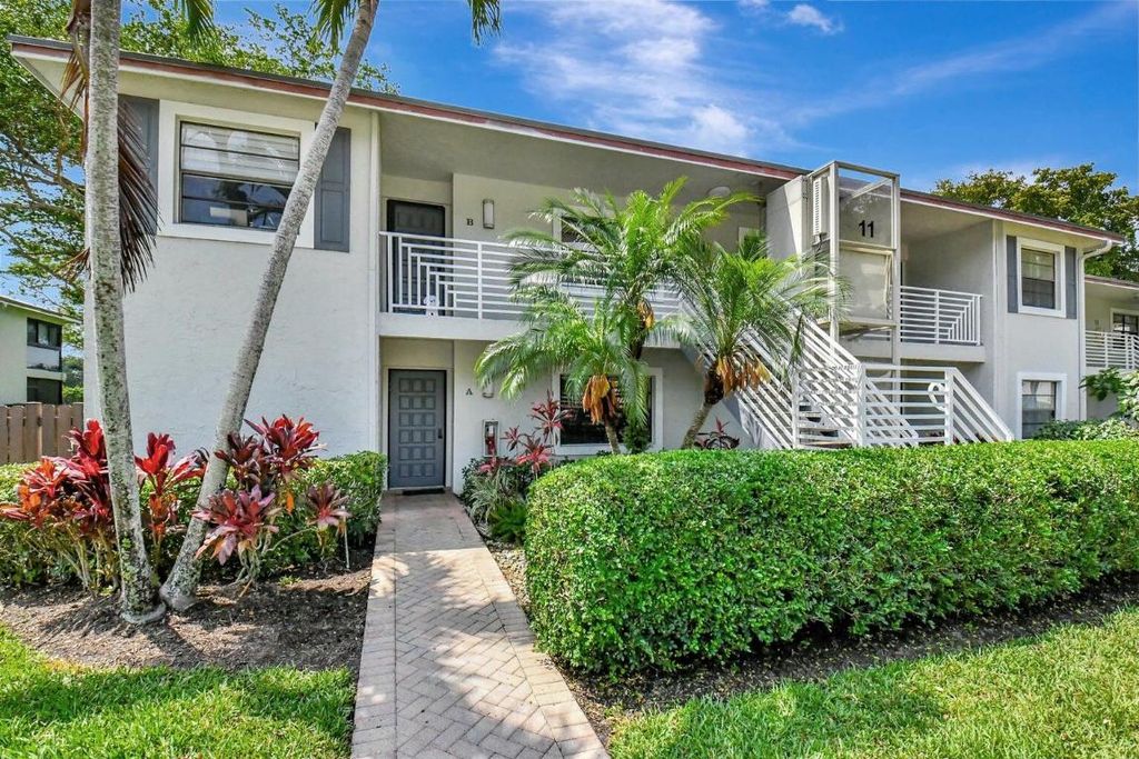 Photo of 11 Southport Lane #A, Boynton Beach, FL 33436 (MLS # R11130565)