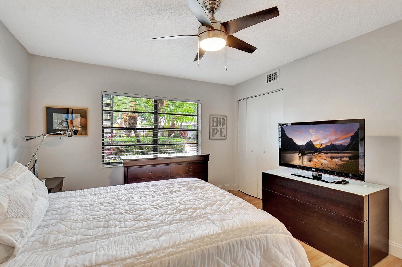 SOUTHPORT AT HUNTERS RUN - Residential Lease