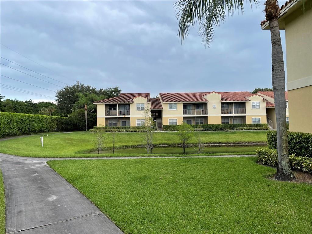 Royal Poinciana Condo - Residential Lease
