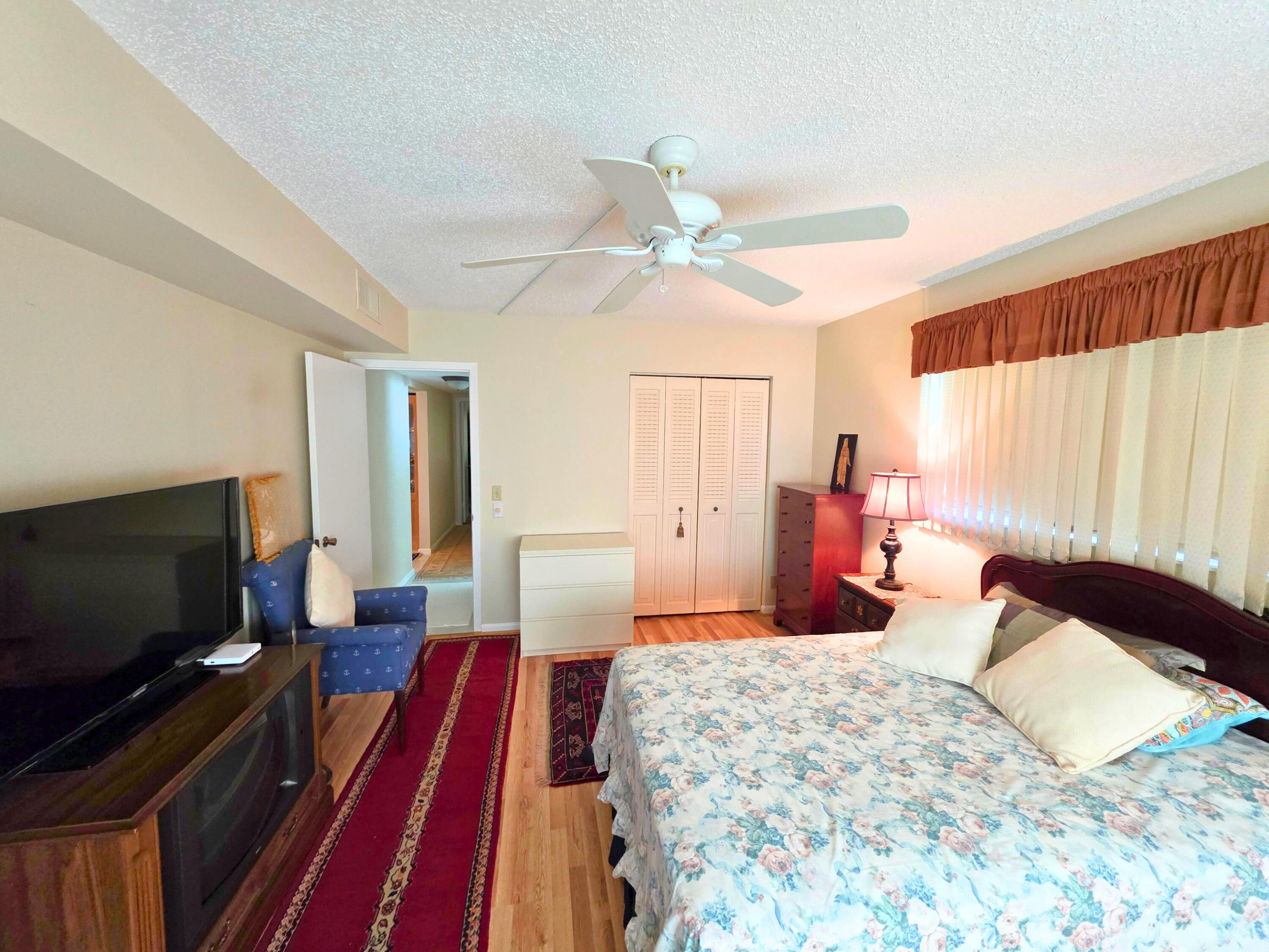 GUILDFORD AT CENTURY VILLAGE CONDO - Residential