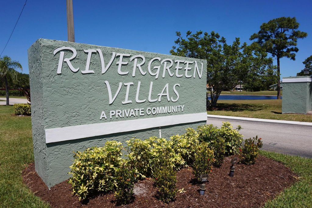 Photo of 1378 SE Rivergreen Circle, Port Saint Lucie, FL 34952 (MLS # R10975651)