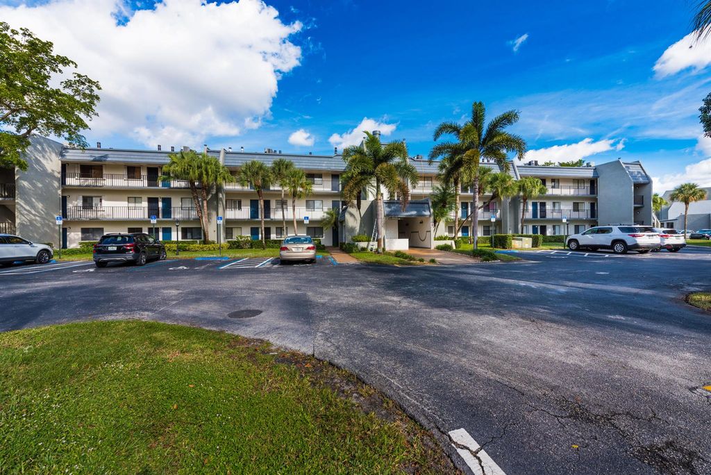 Photo of 4832 Esedra Court #108, Lake Worth, FL 33467 (MLS # R11095757)