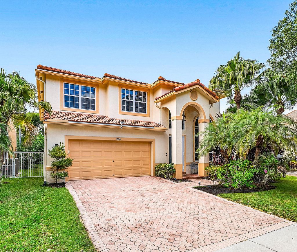 Photo of 1624 W Classical Boulevard, Delray Beach, FL 33445 (MLS # R11140704)