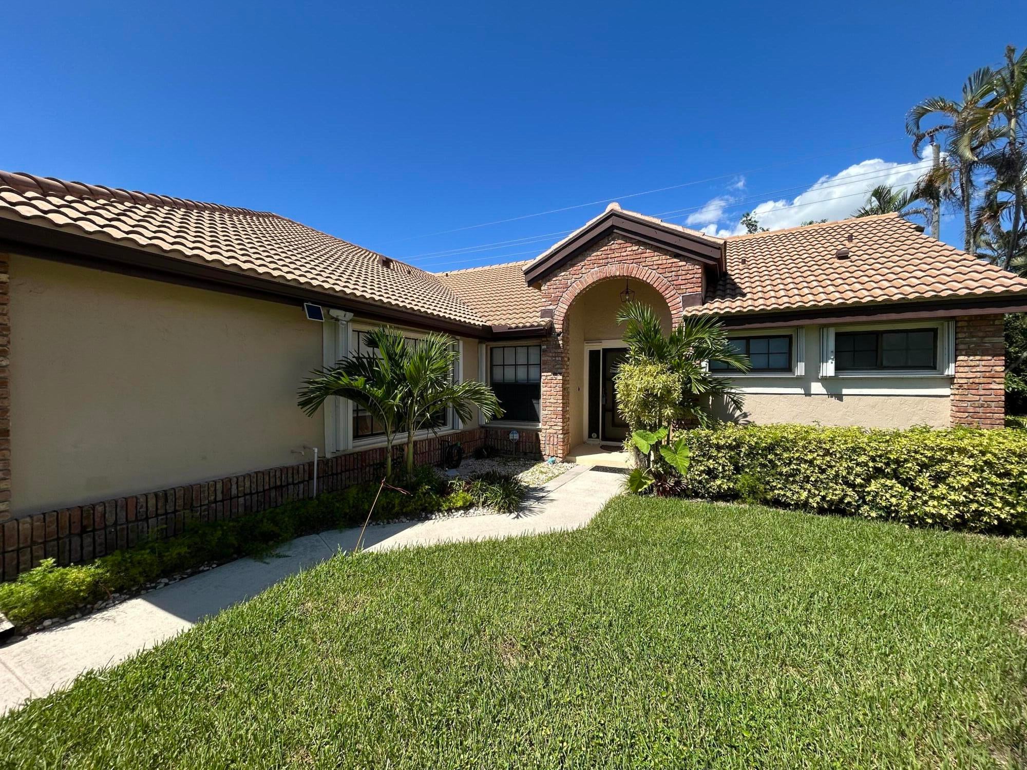 7207 Le Chalet Boulevard