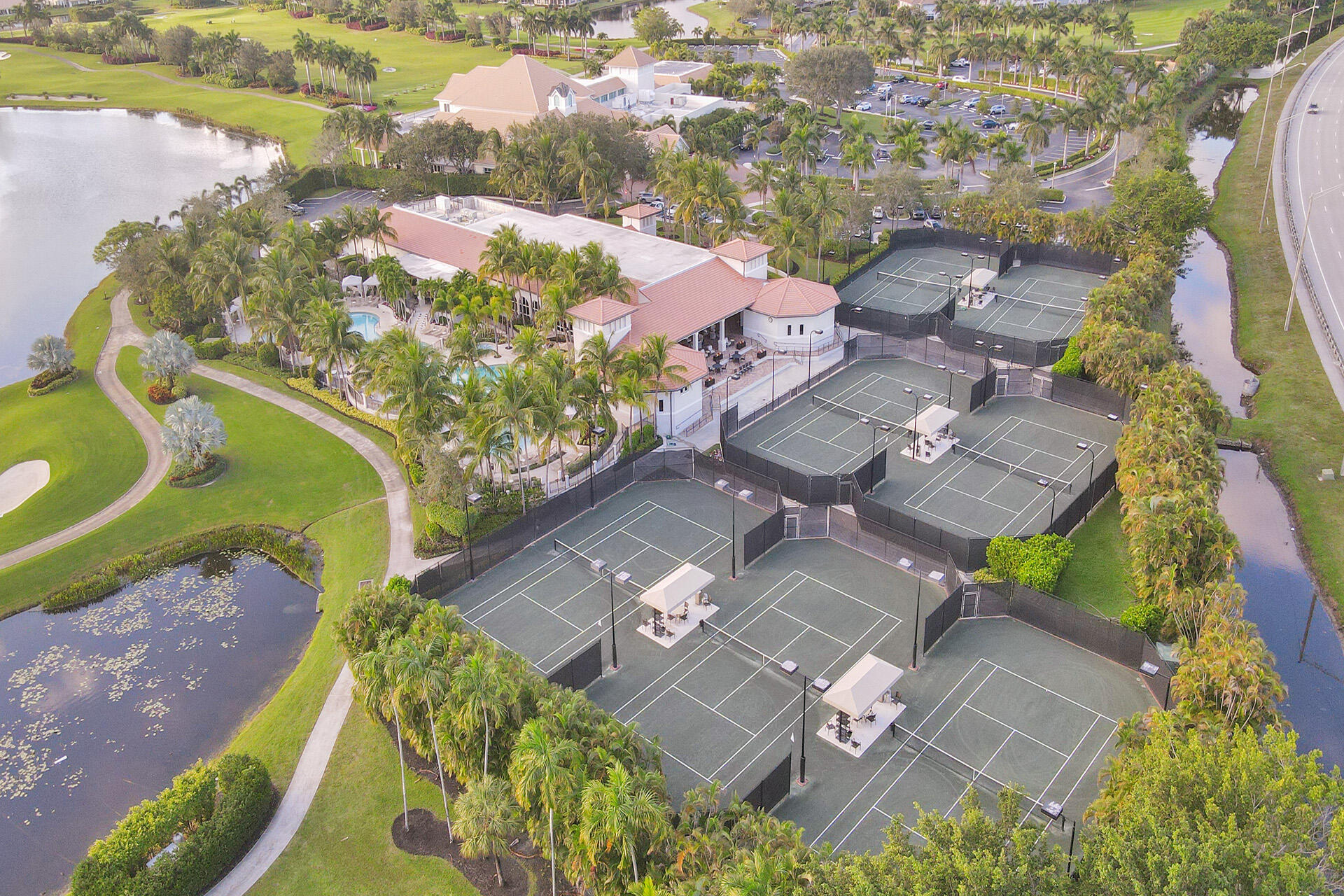 ABERDEEN 4 - Residential