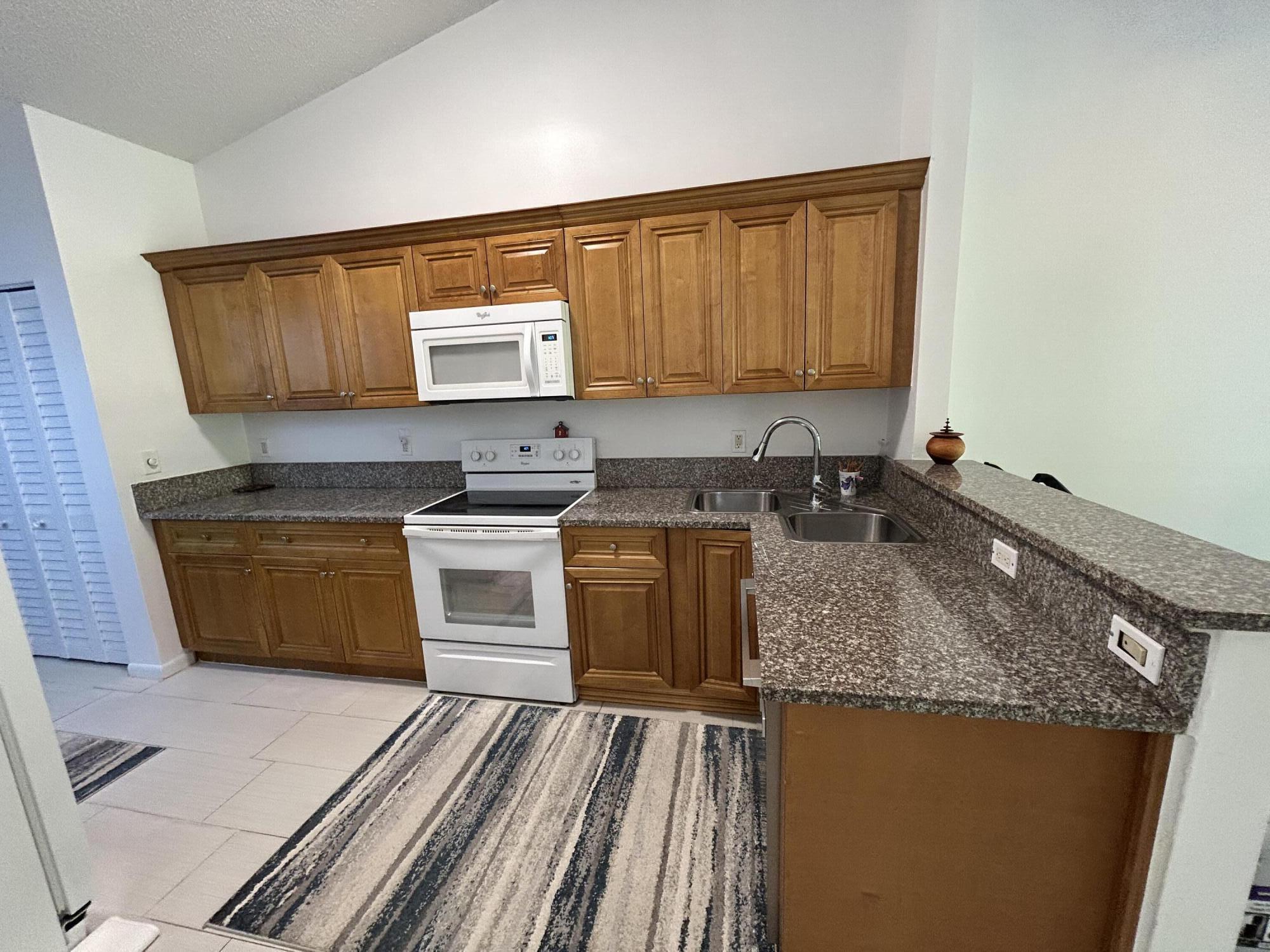 ABERDEEN 4 - Residential