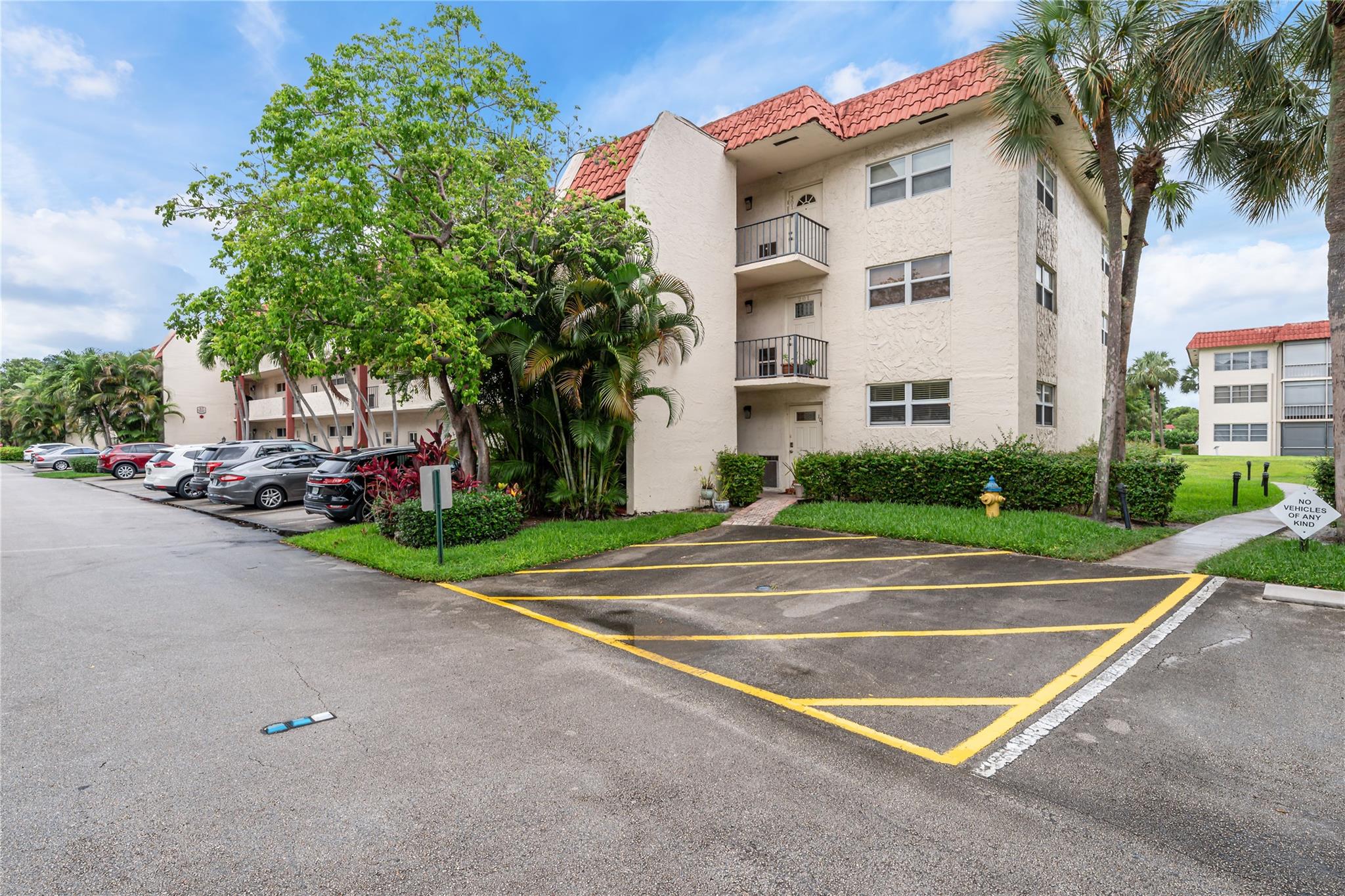 Hollybrook Golf & Tennis - Residential