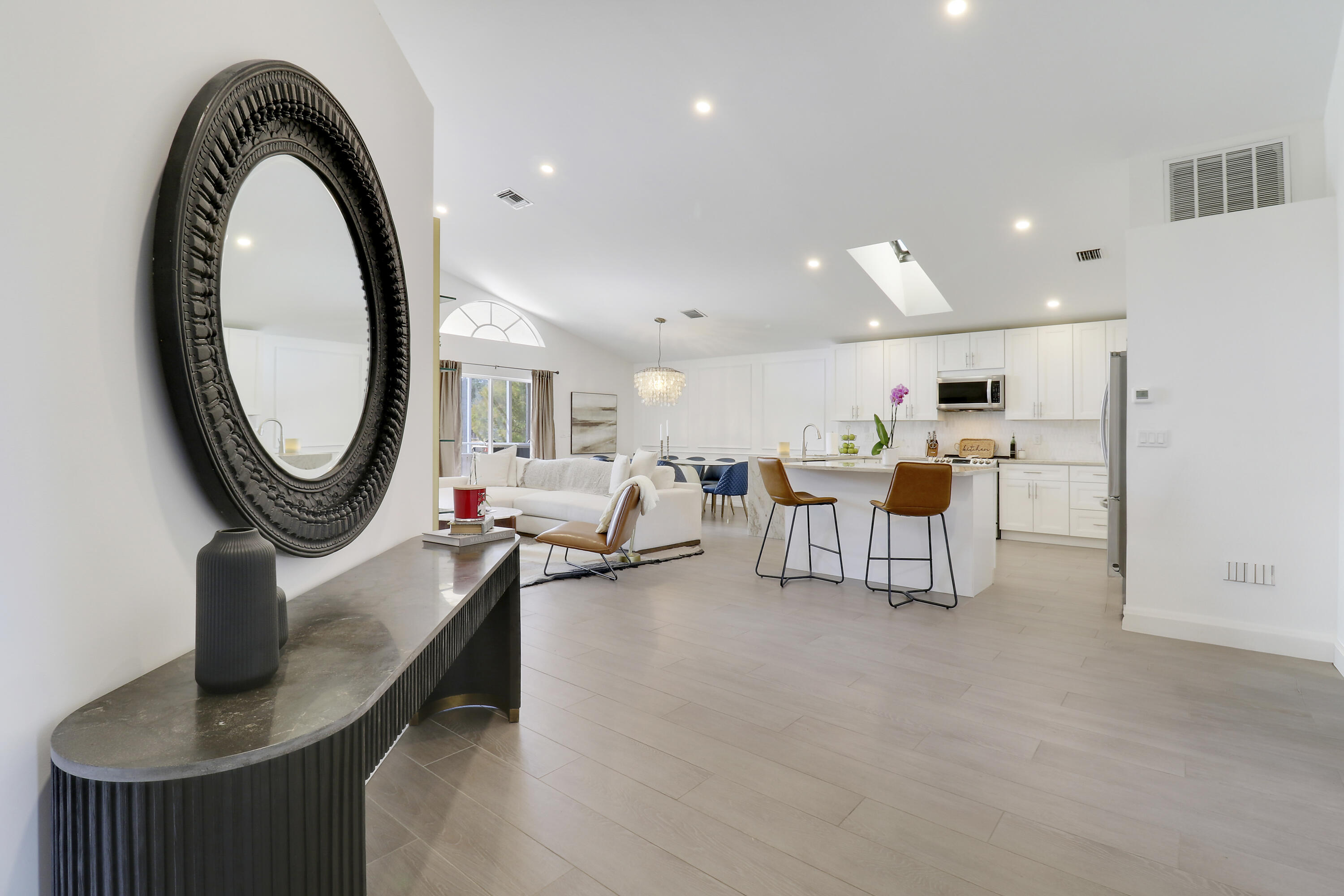 1931 Oak Berry Circle
