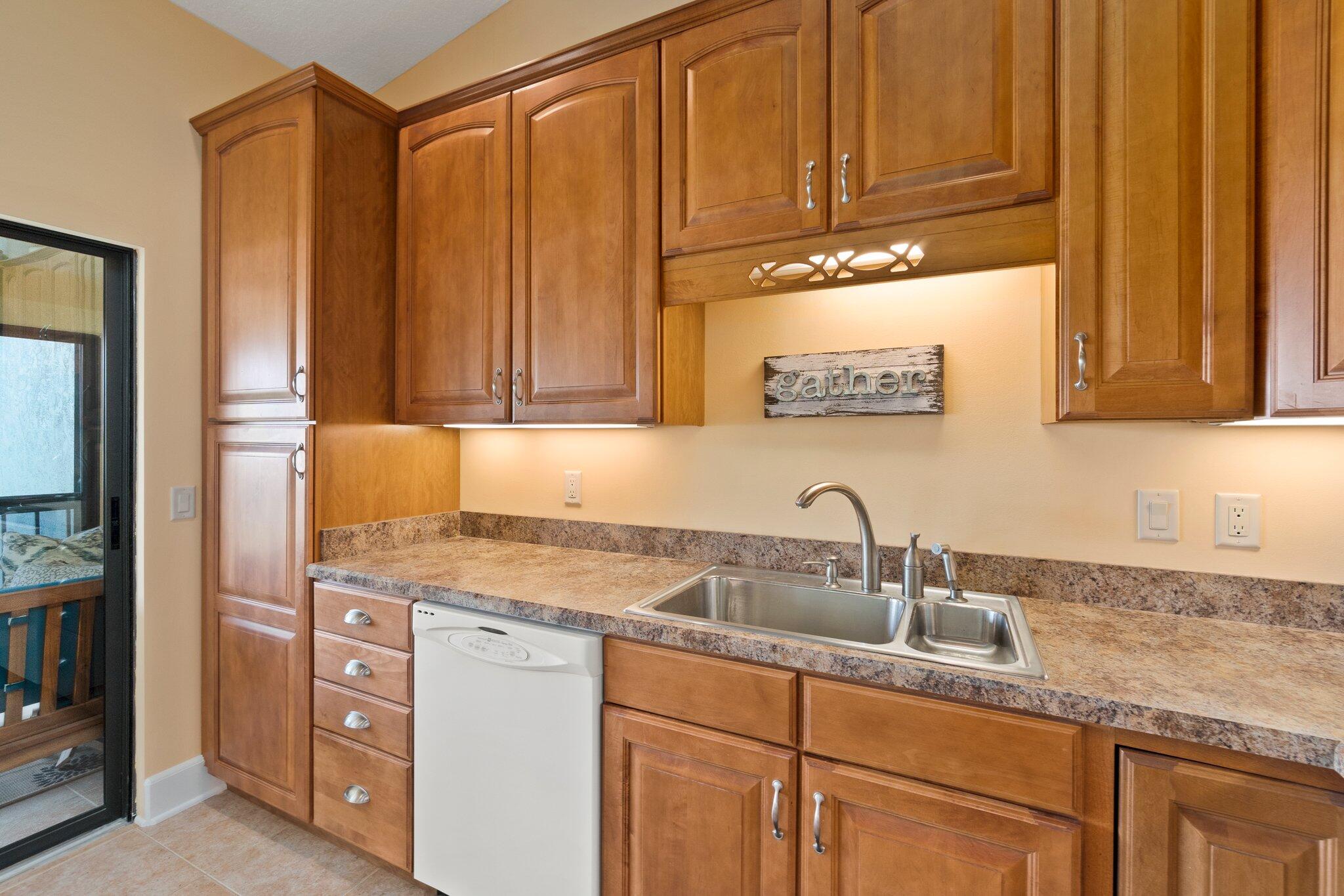 THE SANDS SECTION 2 CONDOMINIUM - Residential