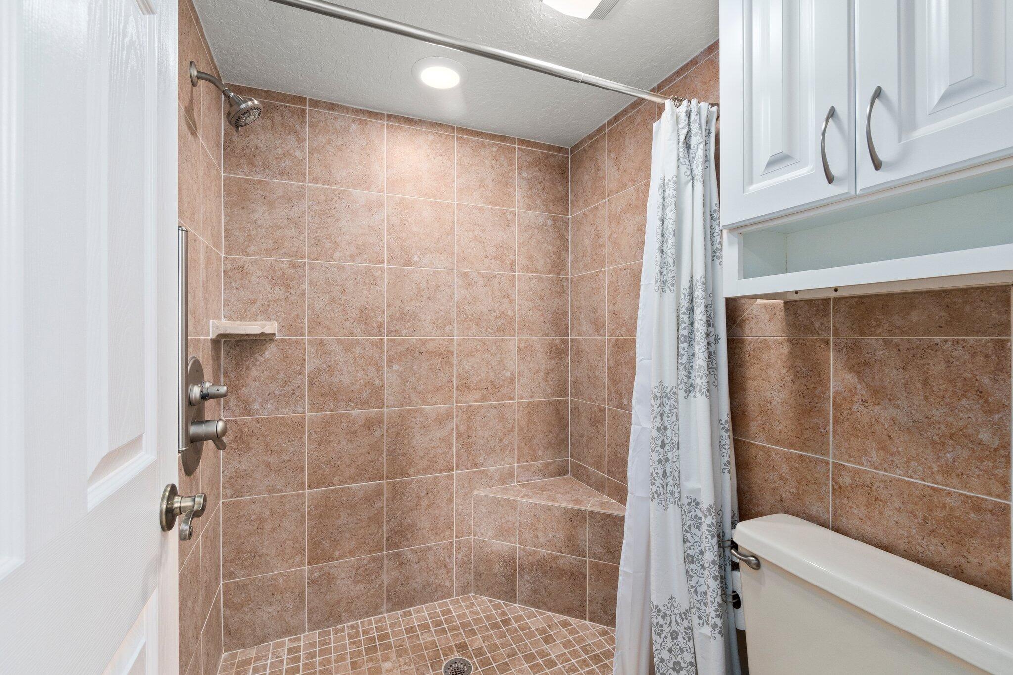 THE SANDS SECTION 2 CONDOMINIUM - Residential