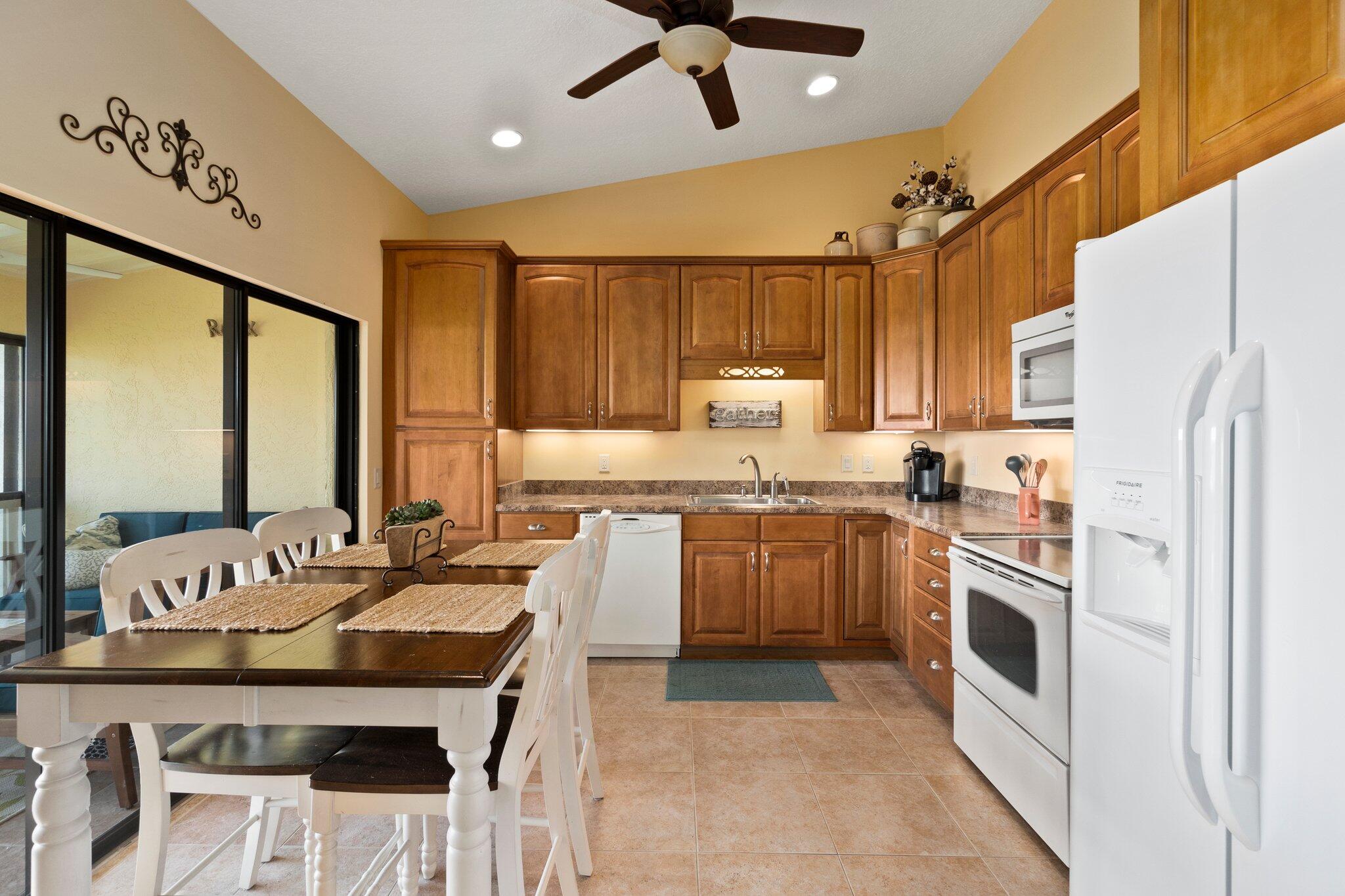 THE SANDS SECTION 2 CONDOMINIUM - Residential