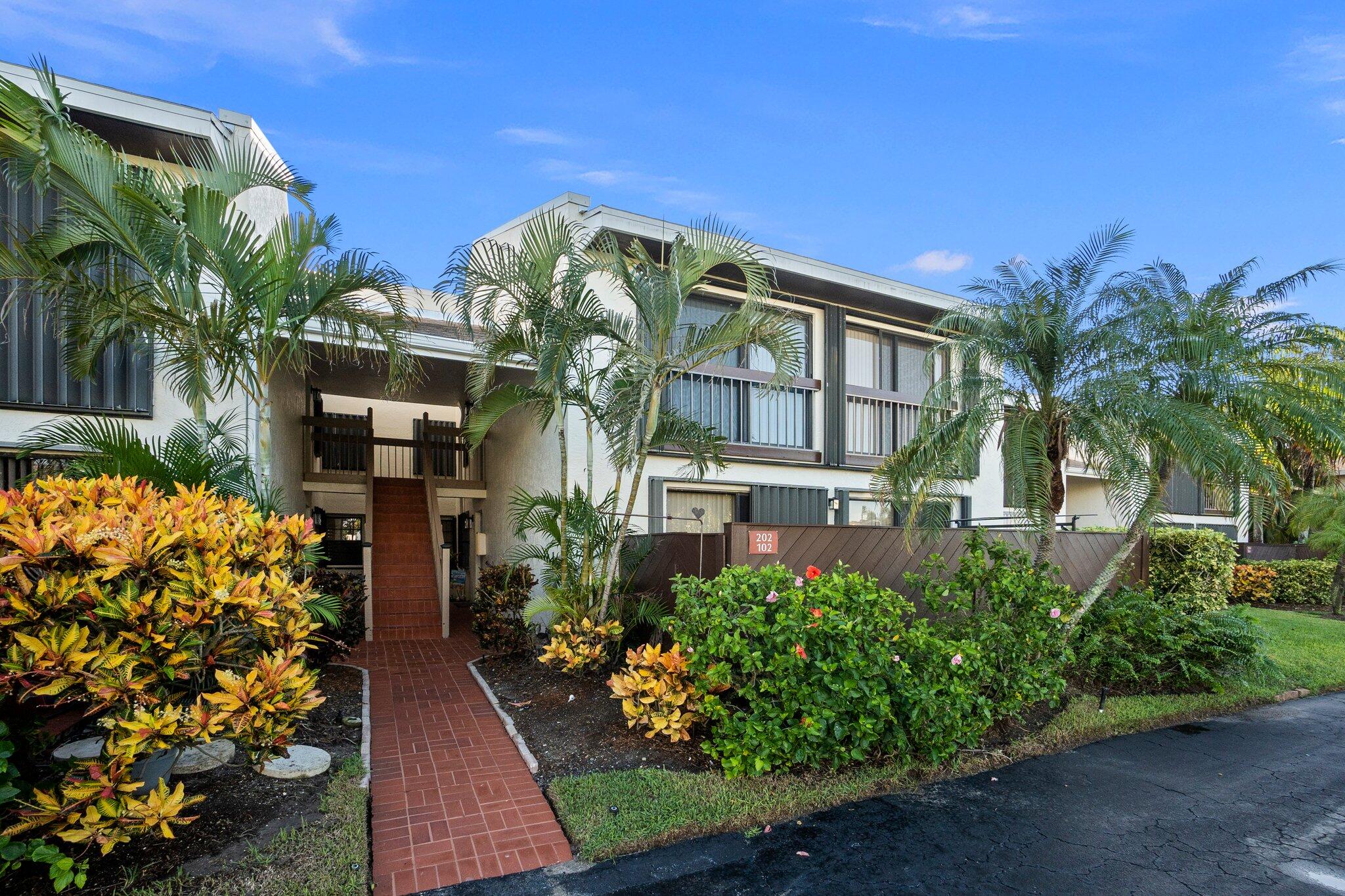 THE SANDS SECTION 2 CONDOMINIUM - Residential