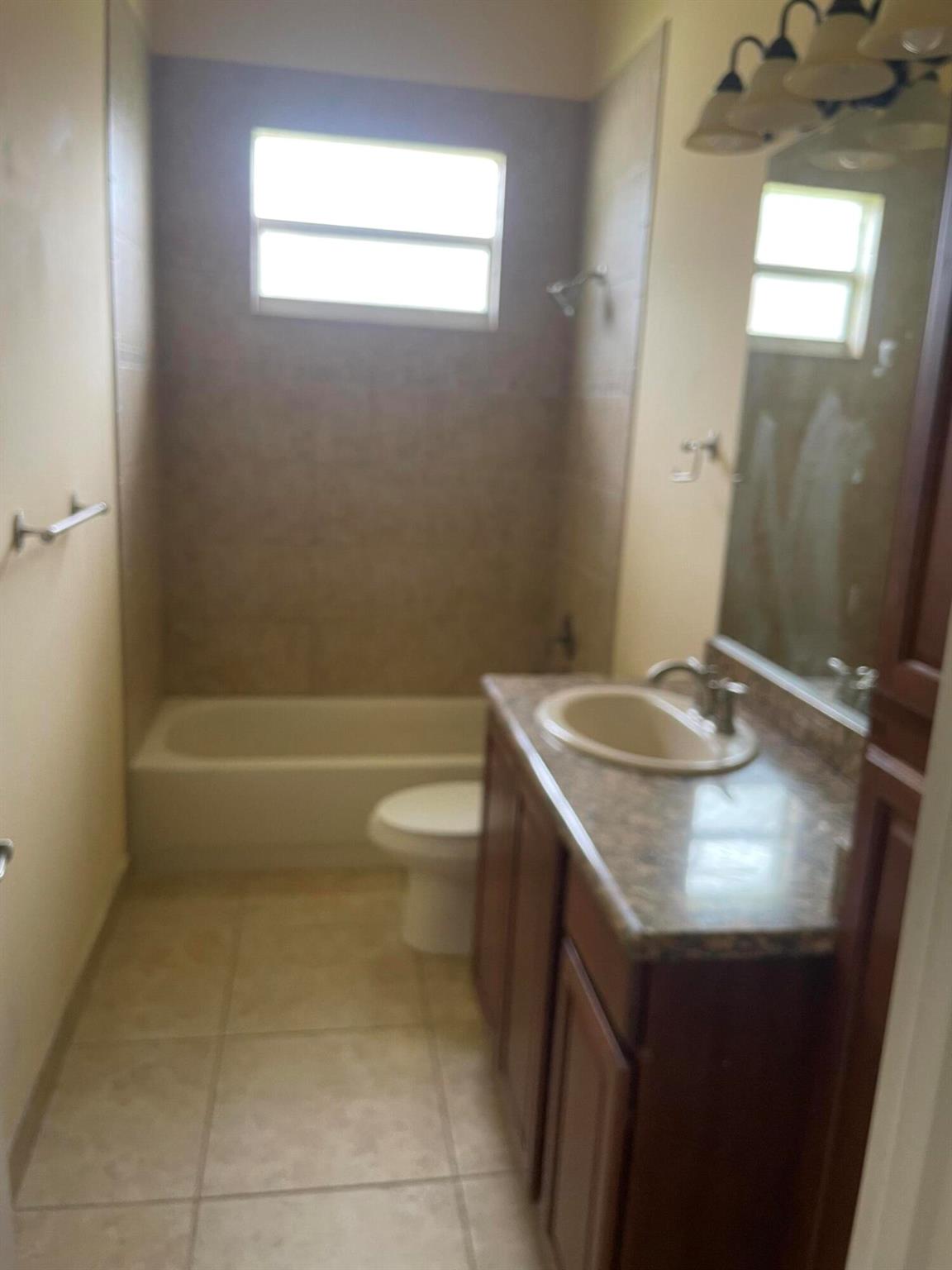 PORT ST LUCIE SECTION 14 - Residential Lease