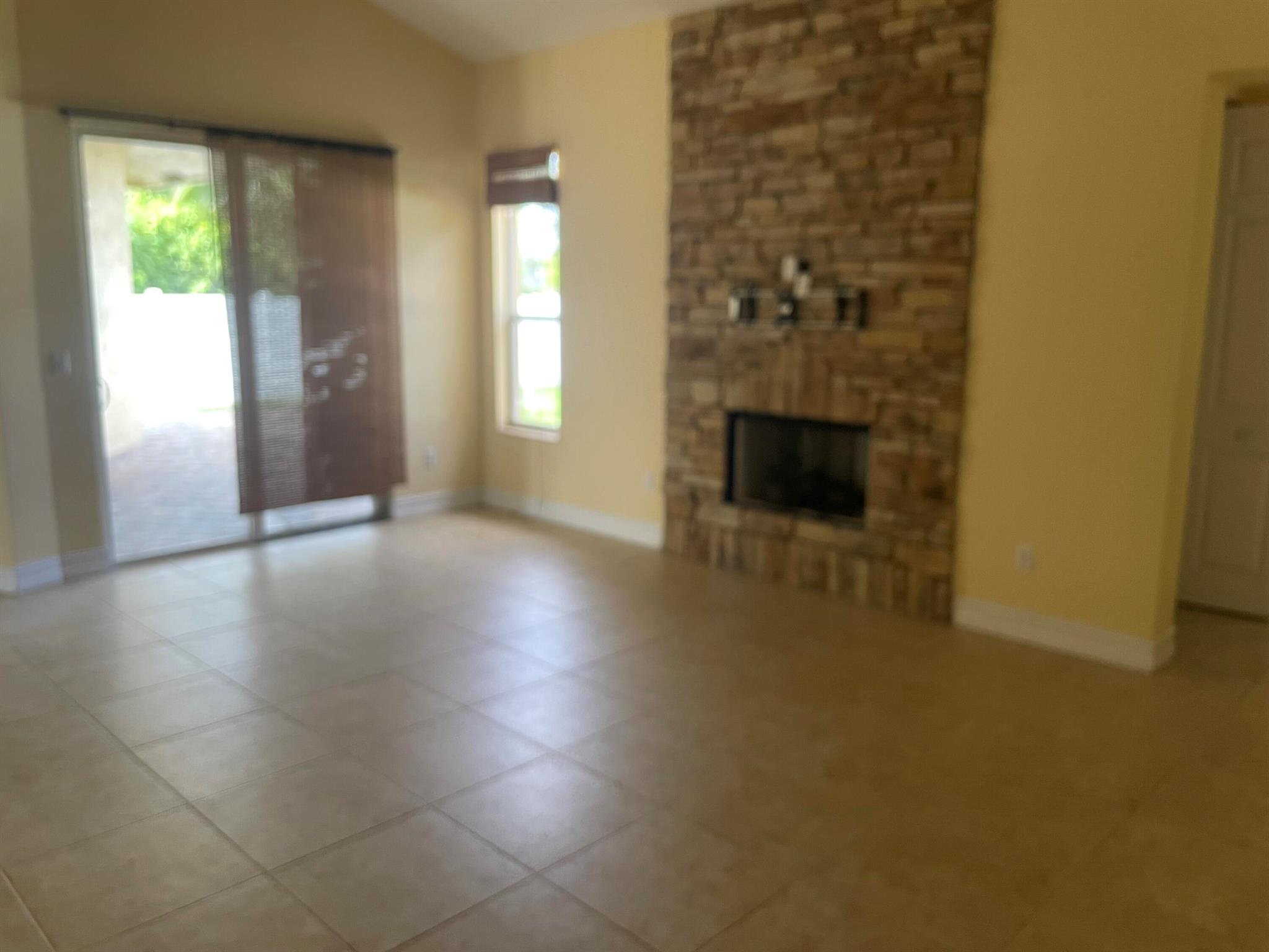 PORT ST LUCIE SECTION 14 - Residential Lease