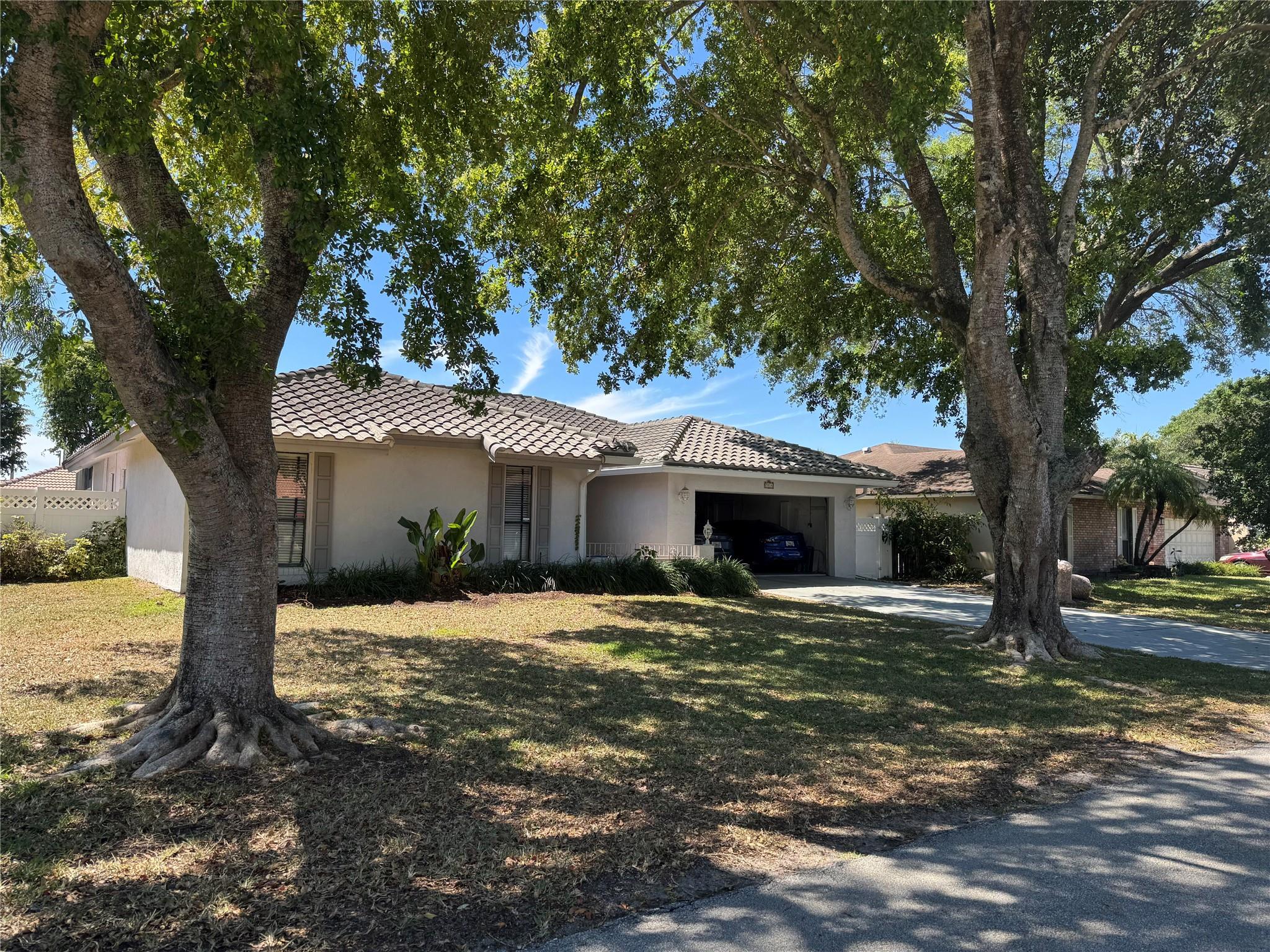 7014 NW 38th Mnr