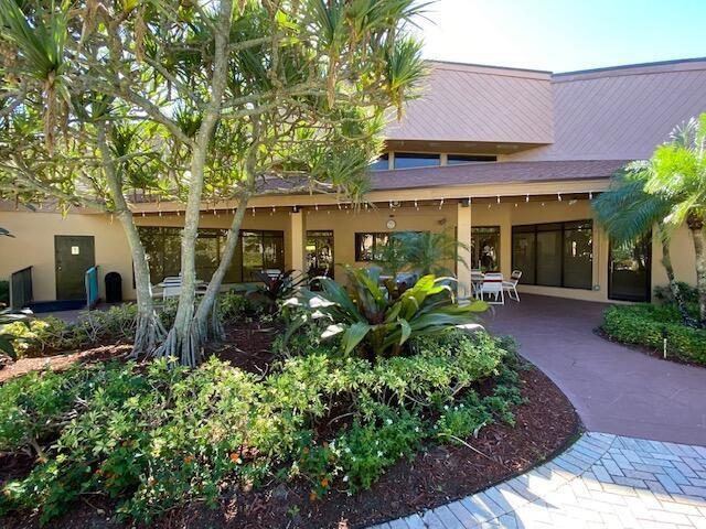 LAVERS DELRAY RACQUET CLUB CONDO - Residential
