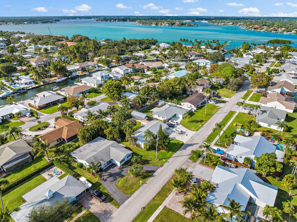 Photo of 924 Marlin Drive, Jupiter, FL 33458 (MLS # R10778123)