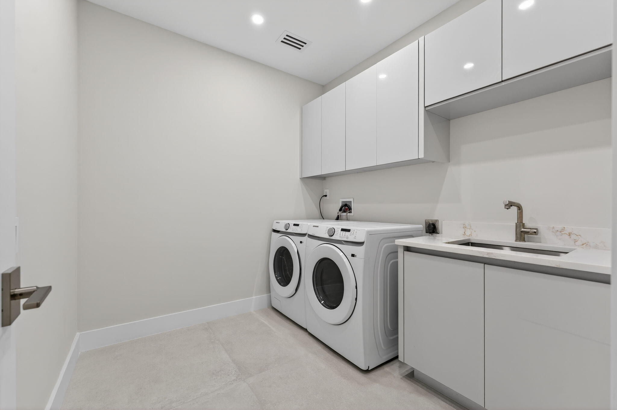 ADDISON RESERVE PARS 1 AND 2 - Residential