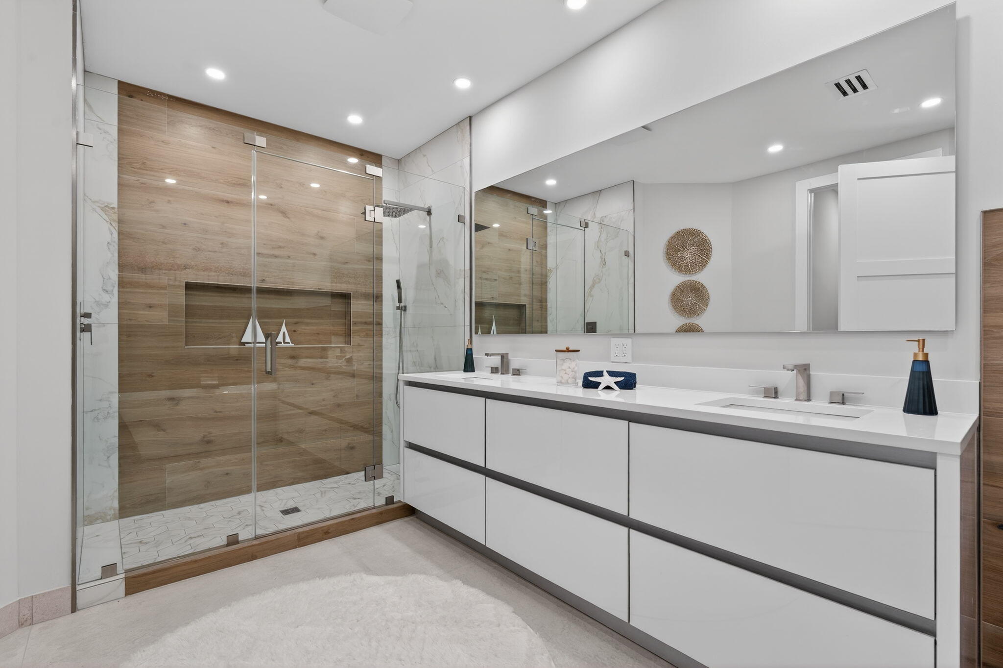 ADDISON RESERVE PARS 1 AND 2 - Residential