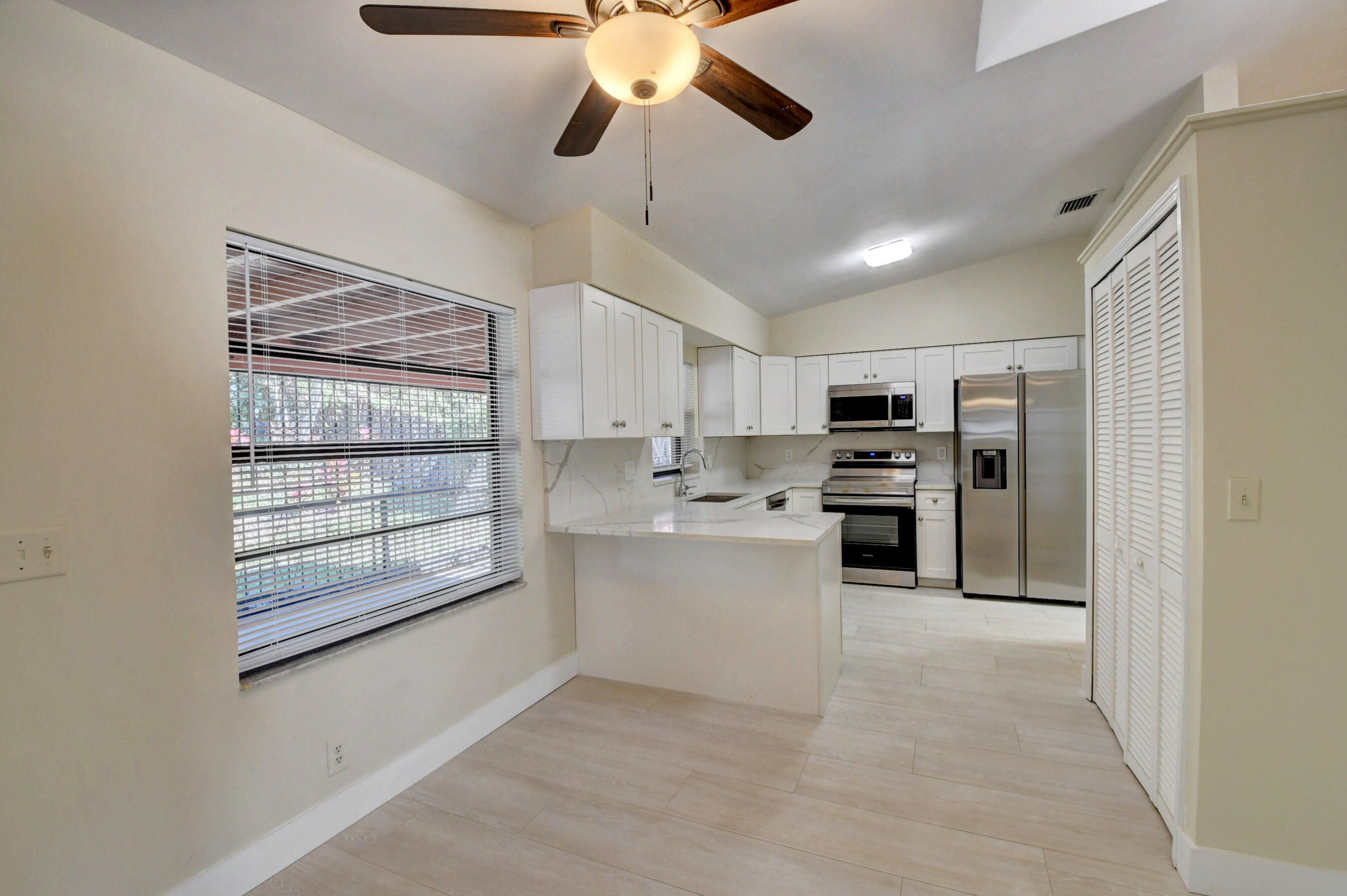 DEL MAR VILLAGE - Residential