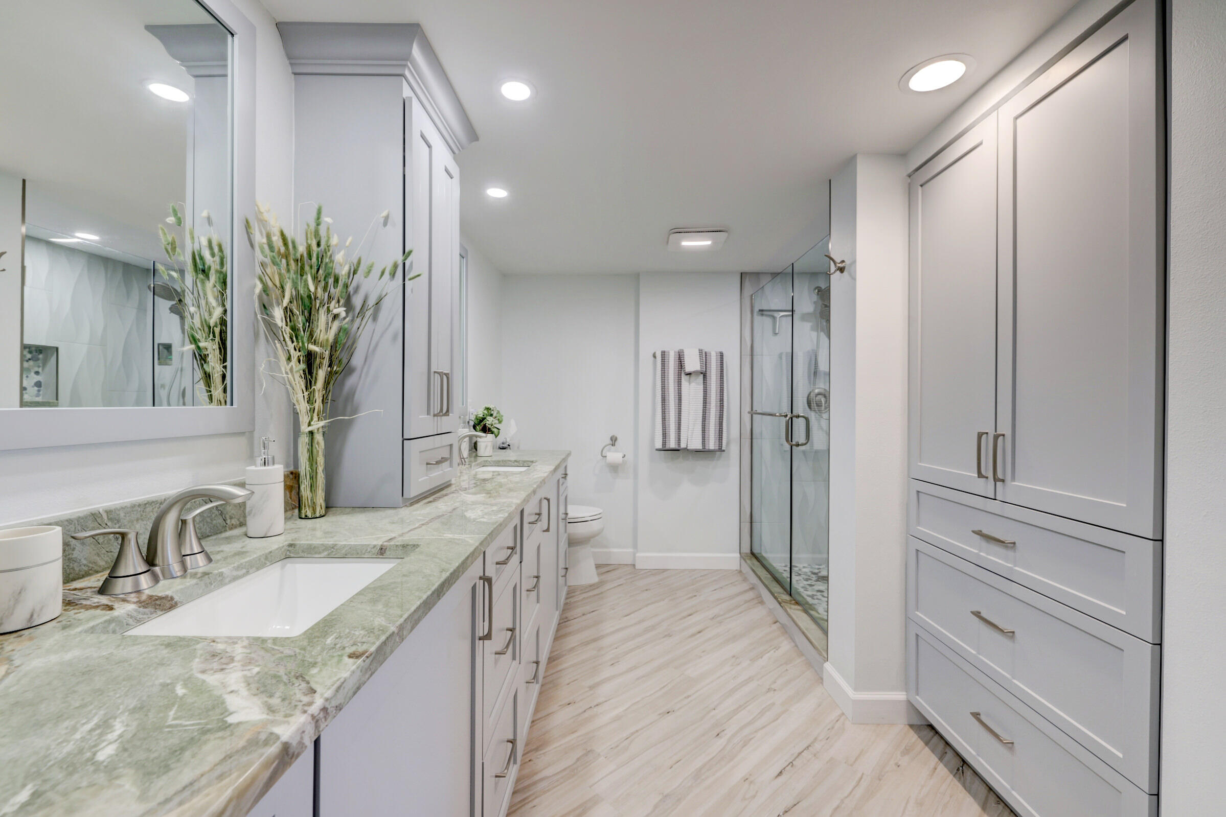 OCEAN VILLAGE - Residential