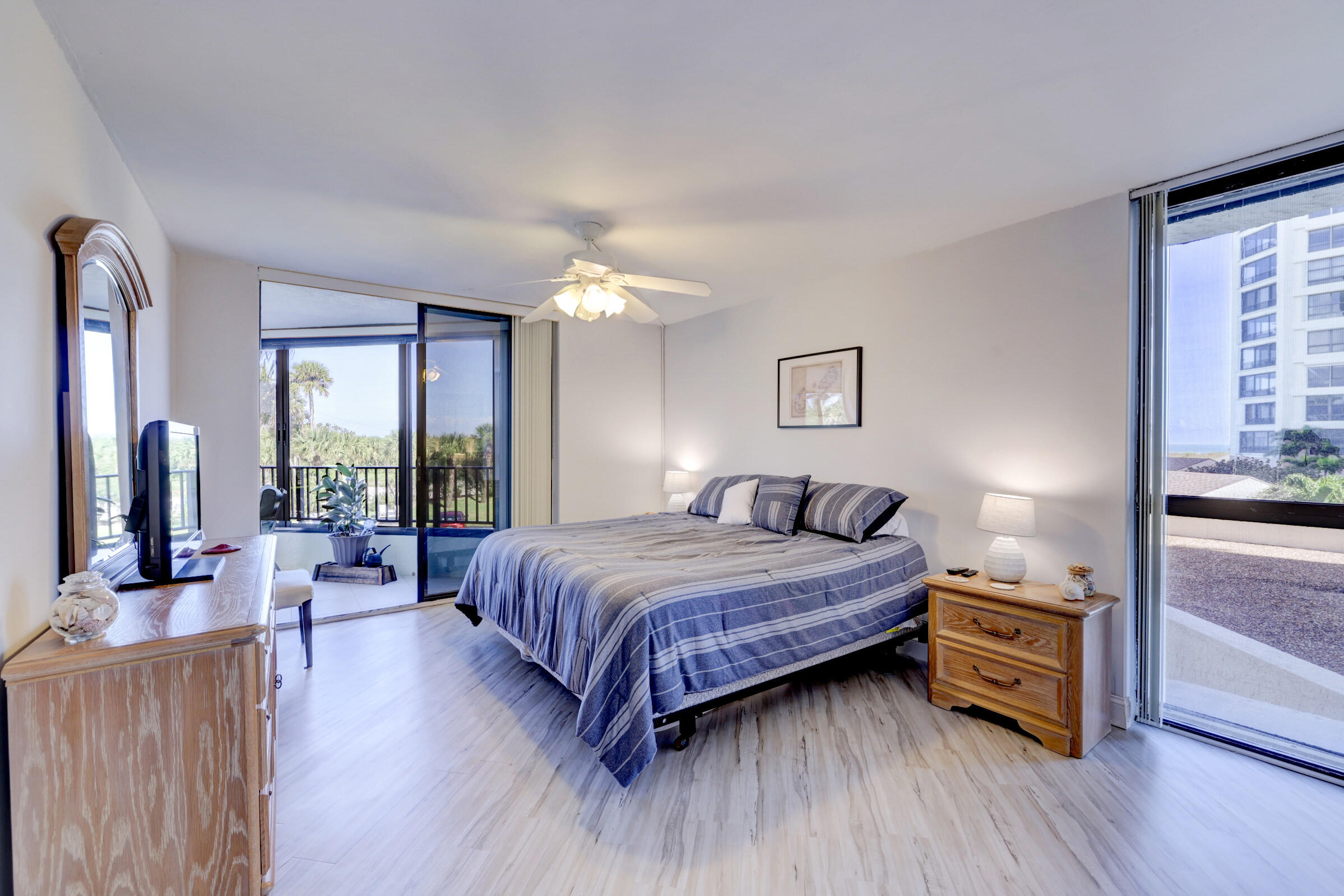 OCEAN VILLAGE - Residential