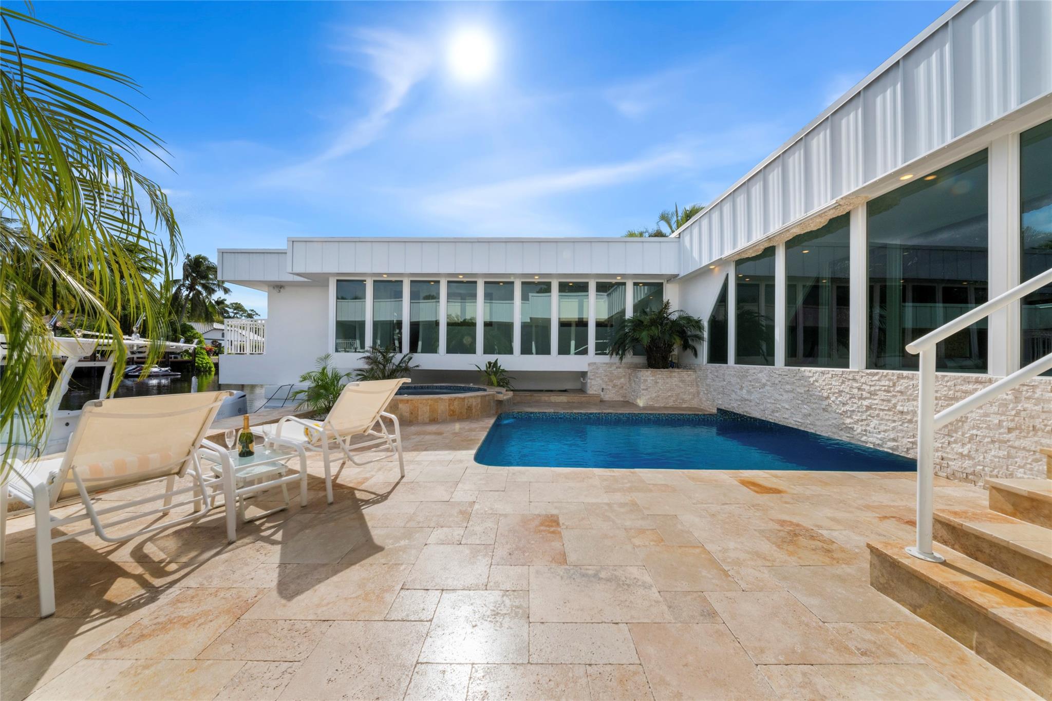 Waters Edge 88-11 B - Residential