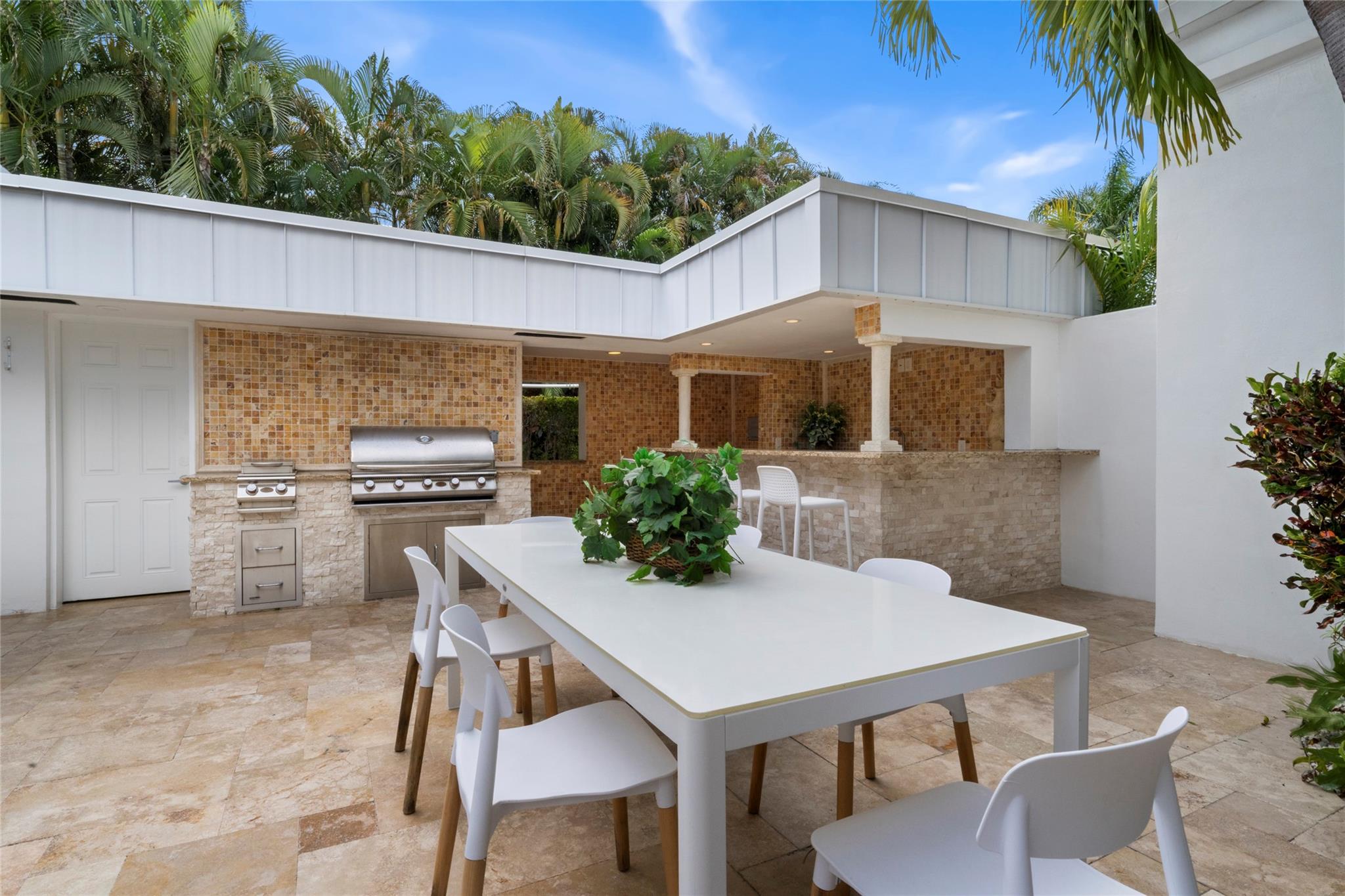 Waters Edge 88-11 B - Residential