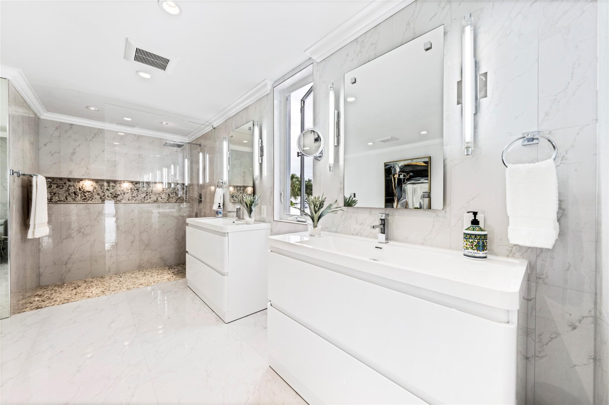 Waters Edge 88-11 B - Residential