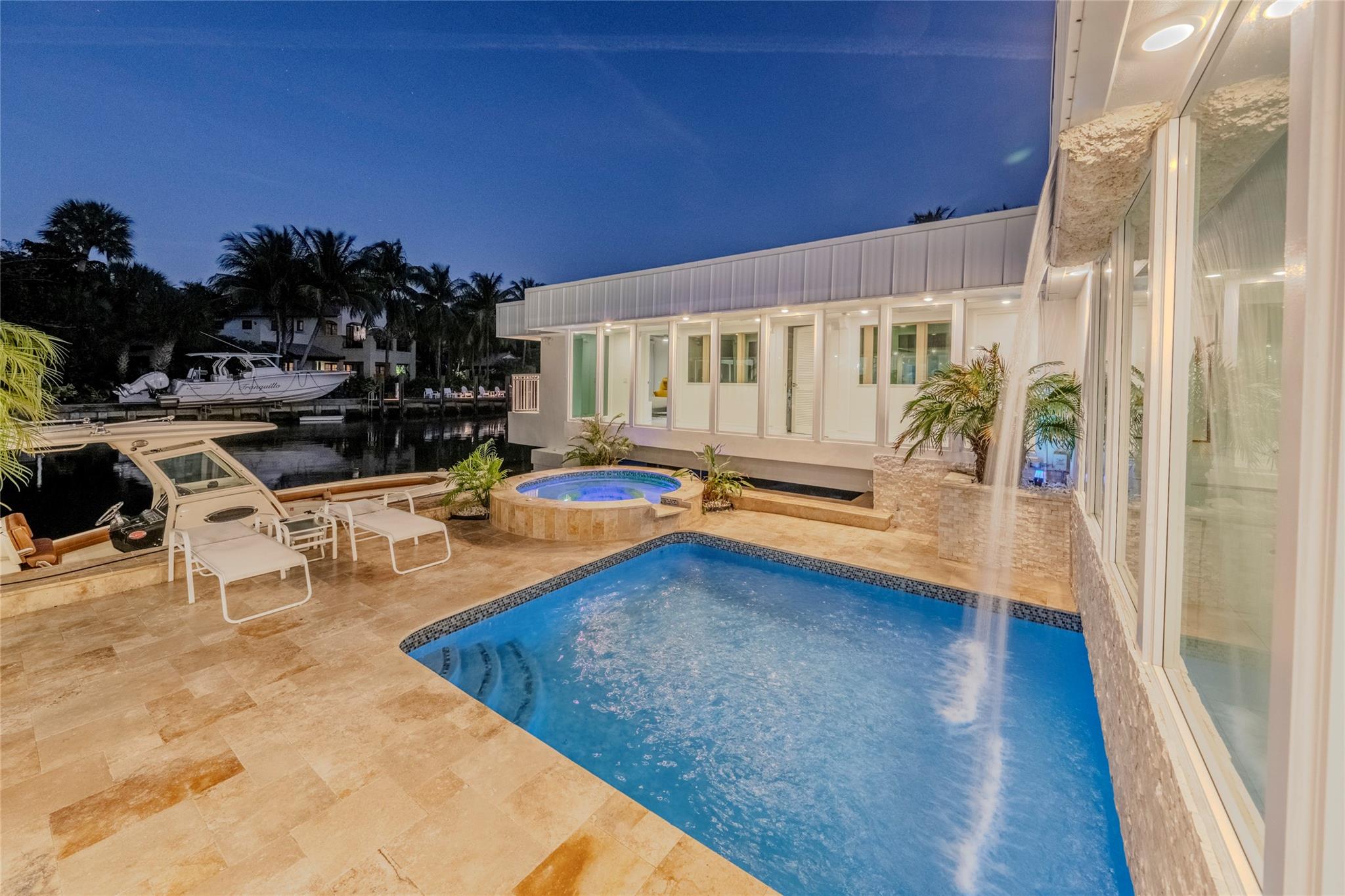 Waters Edge 88-11 B - Residential