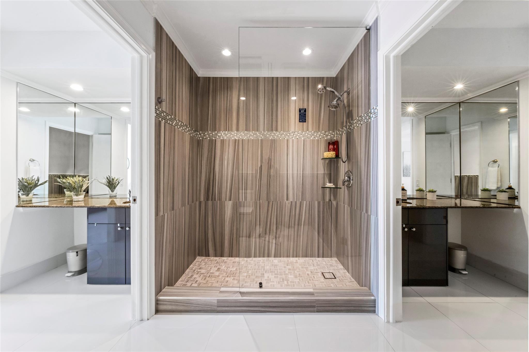 Waters Edge 88-11 B - Residential