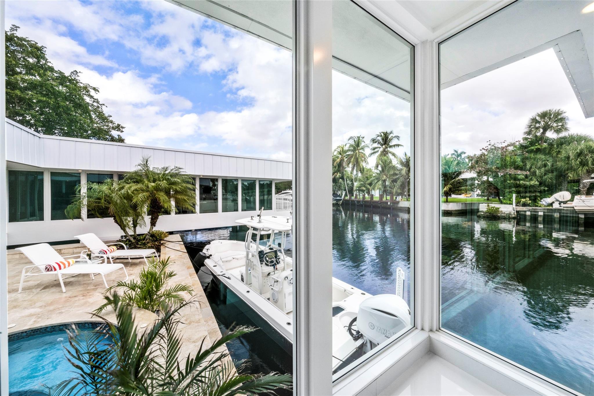 Waters Edge 88-11 B - Residential