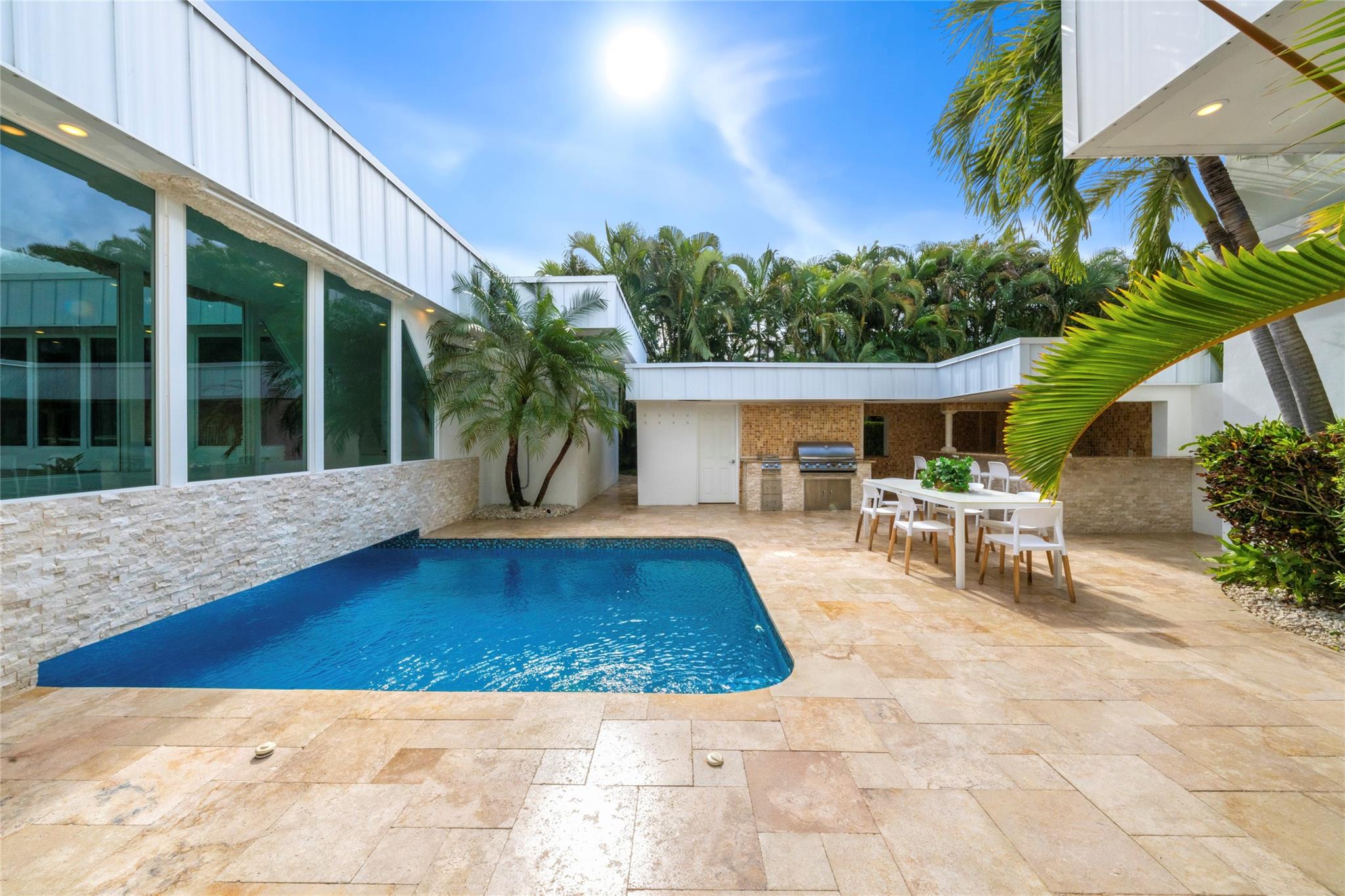 Waters Edge 88-11 B - Residential