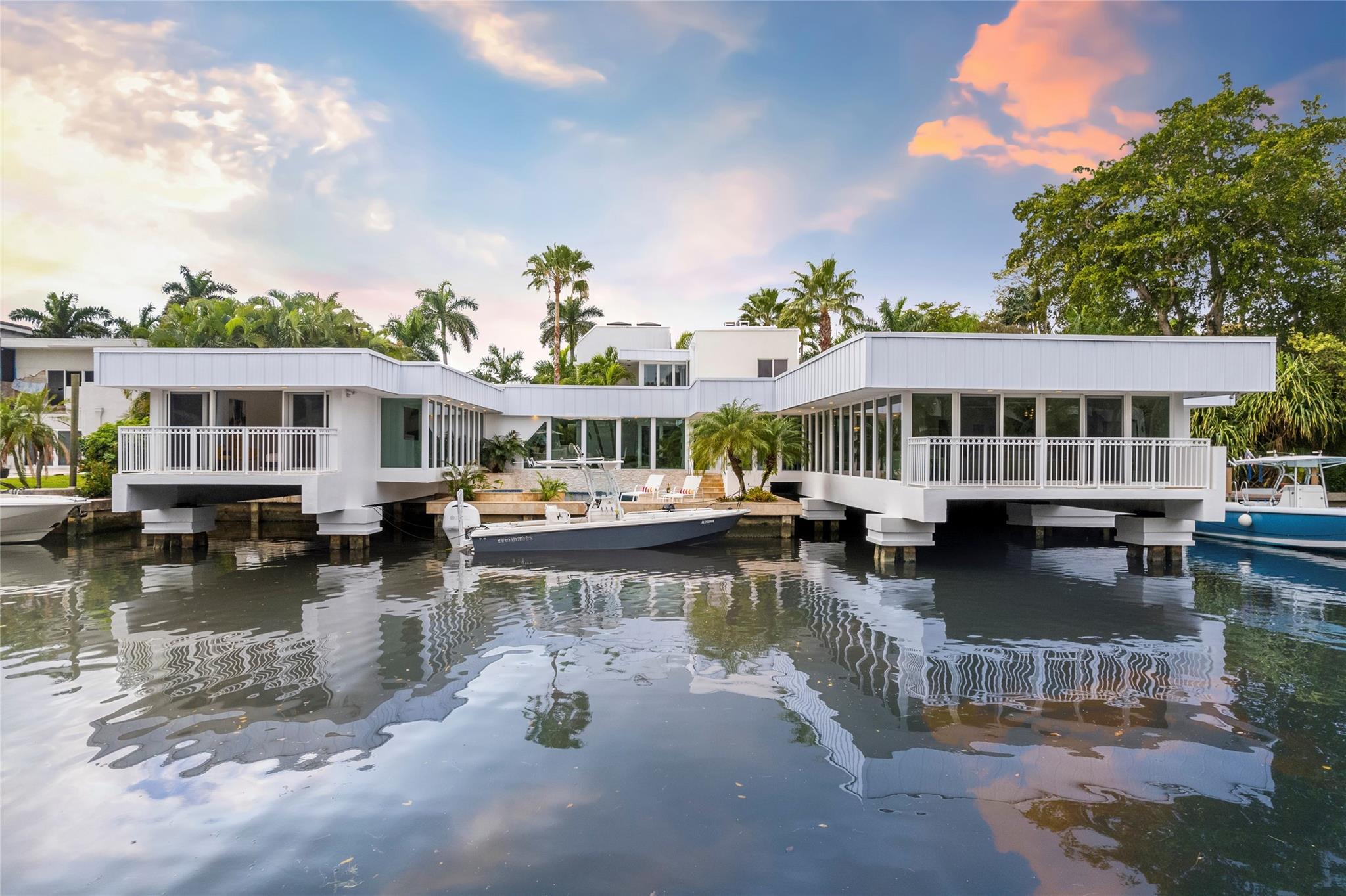 Waters Edge 88-11 B - Residential