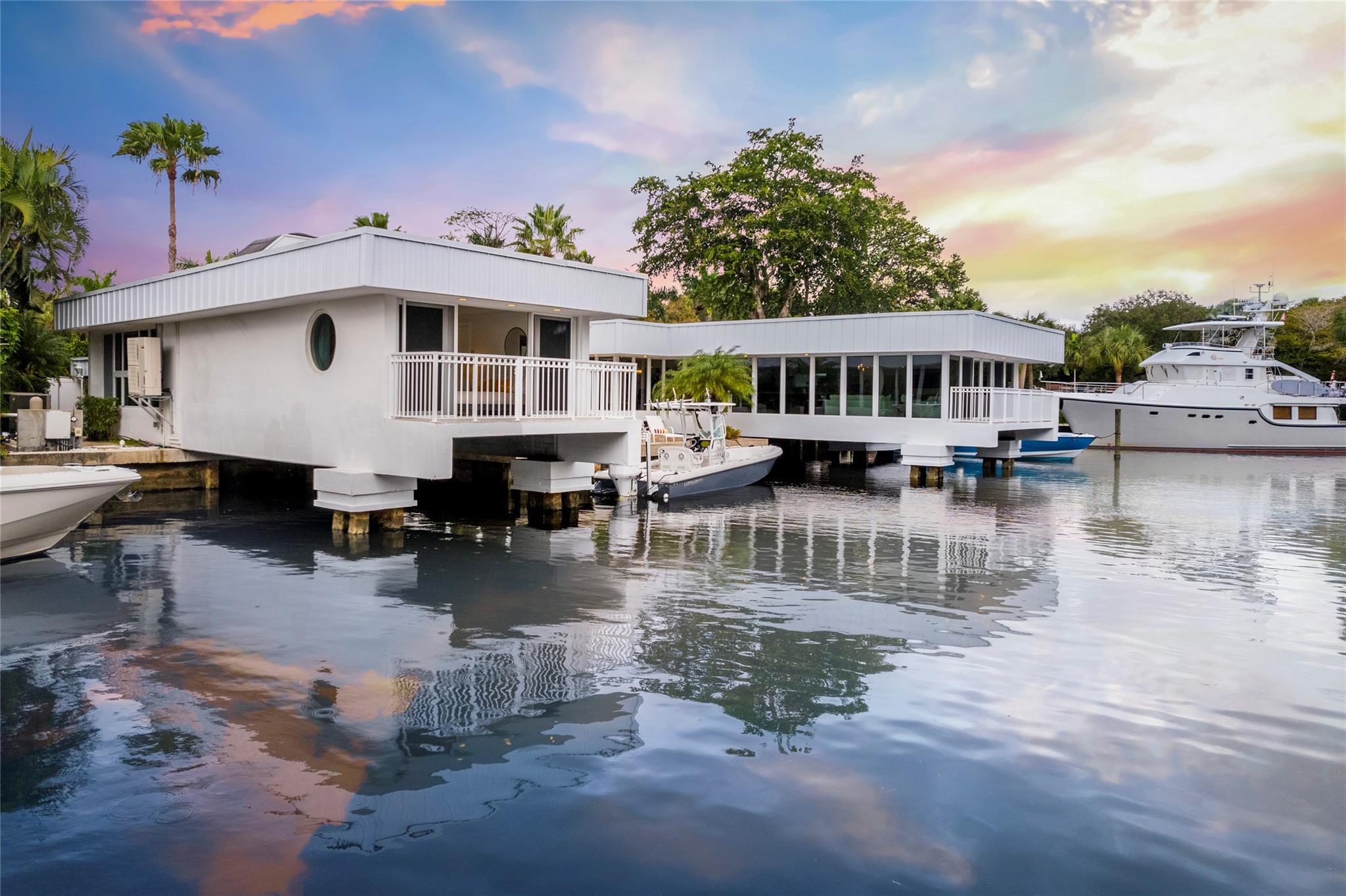 Waters Edge 88-11 B - Residential