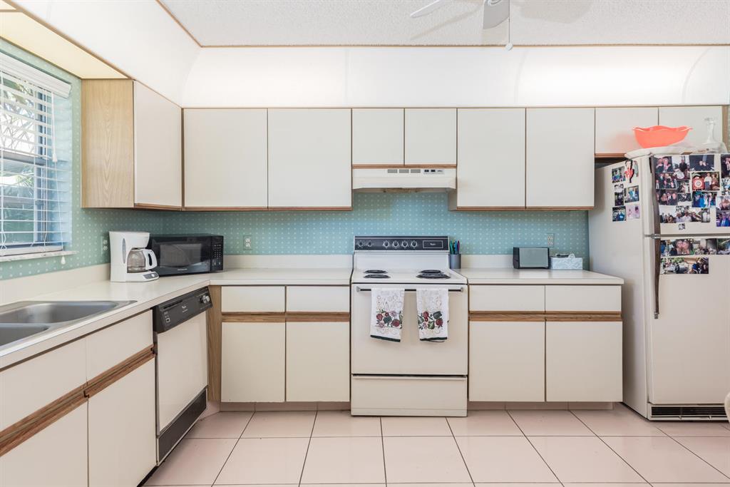 Pine Springs - Residential