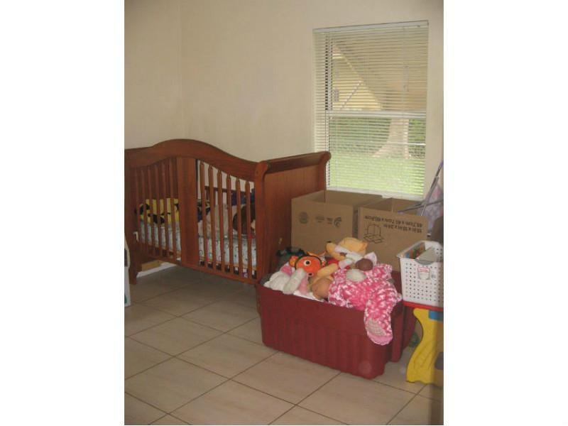 North Hollywood 4-1 B - Residential Lease