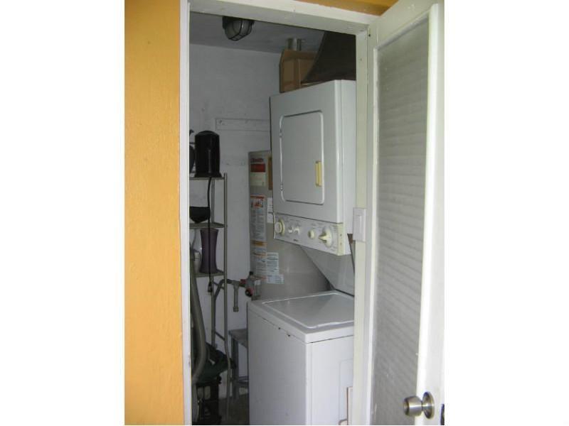 North Hollywood 4-1 B - Residential Lease