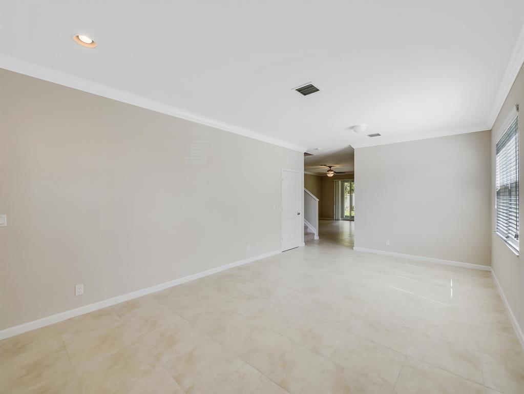 LIMESTONE CAY - Residential Lease