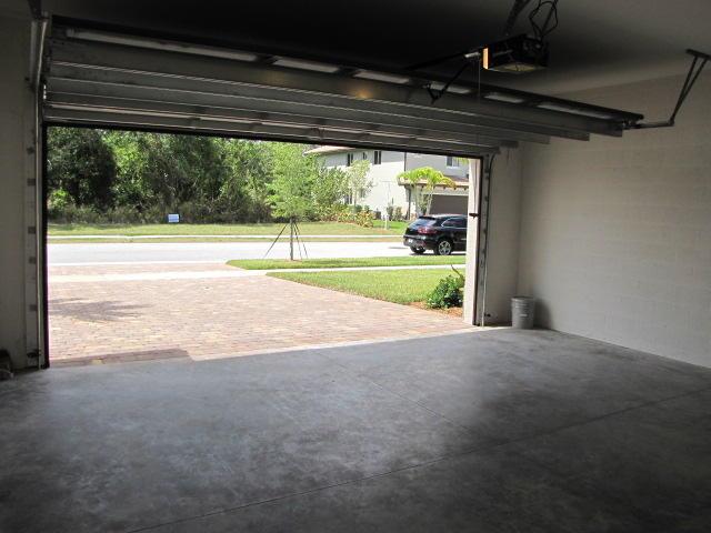 LIMESTONE CAY - Residential Lease