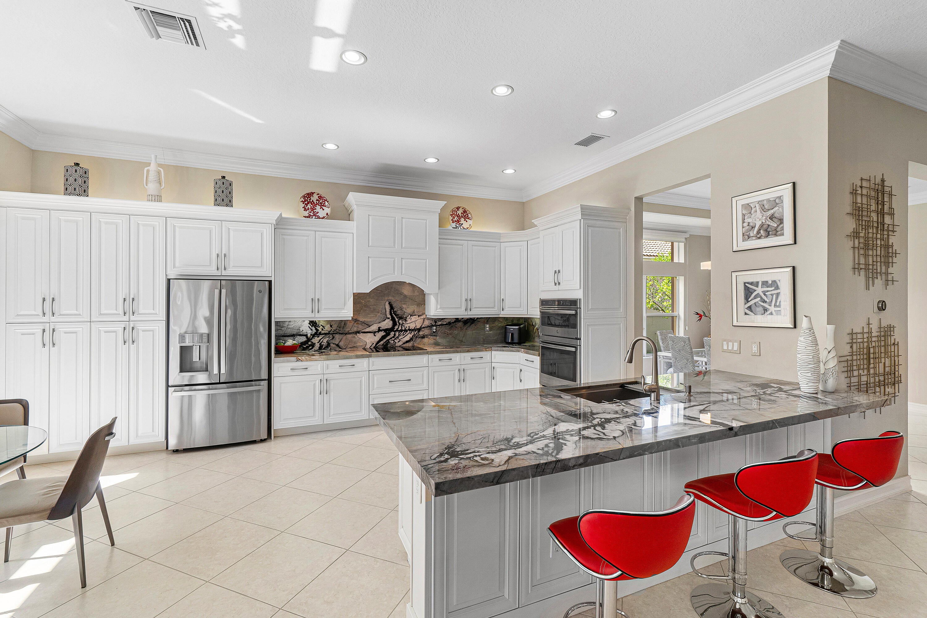 7168 Corning Circle