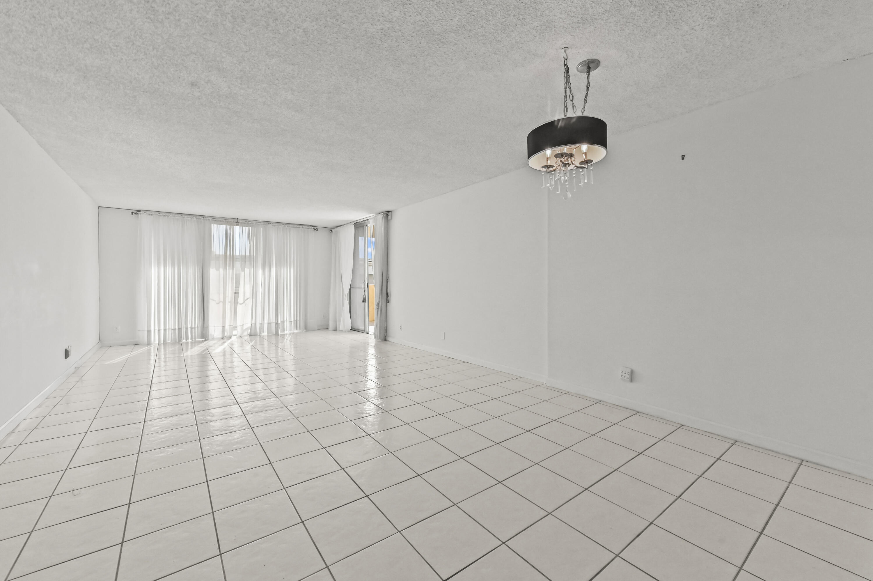 HORIZON WEST CONDO - Residential