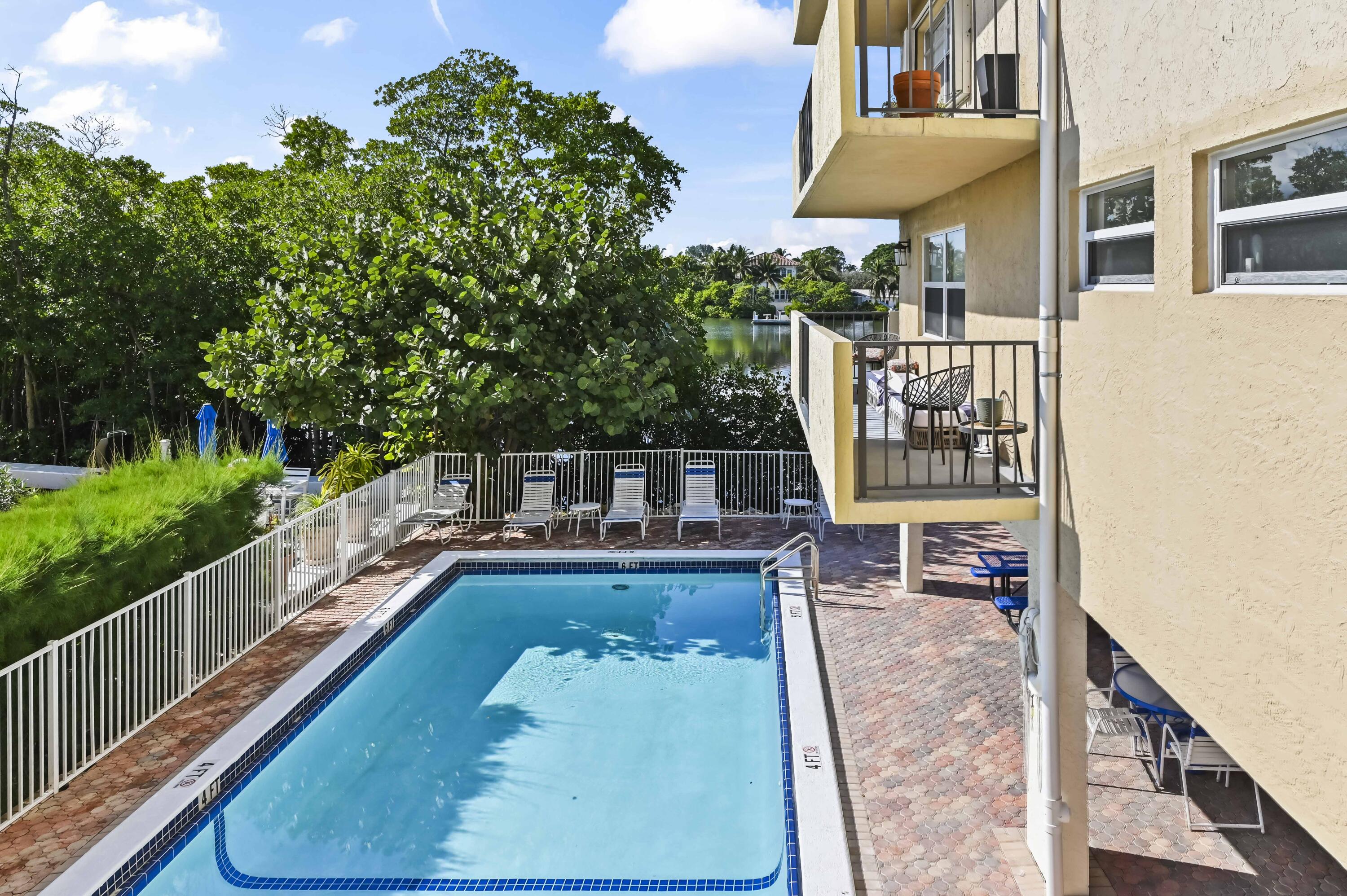 HORIZON WEST CONDO - Residential