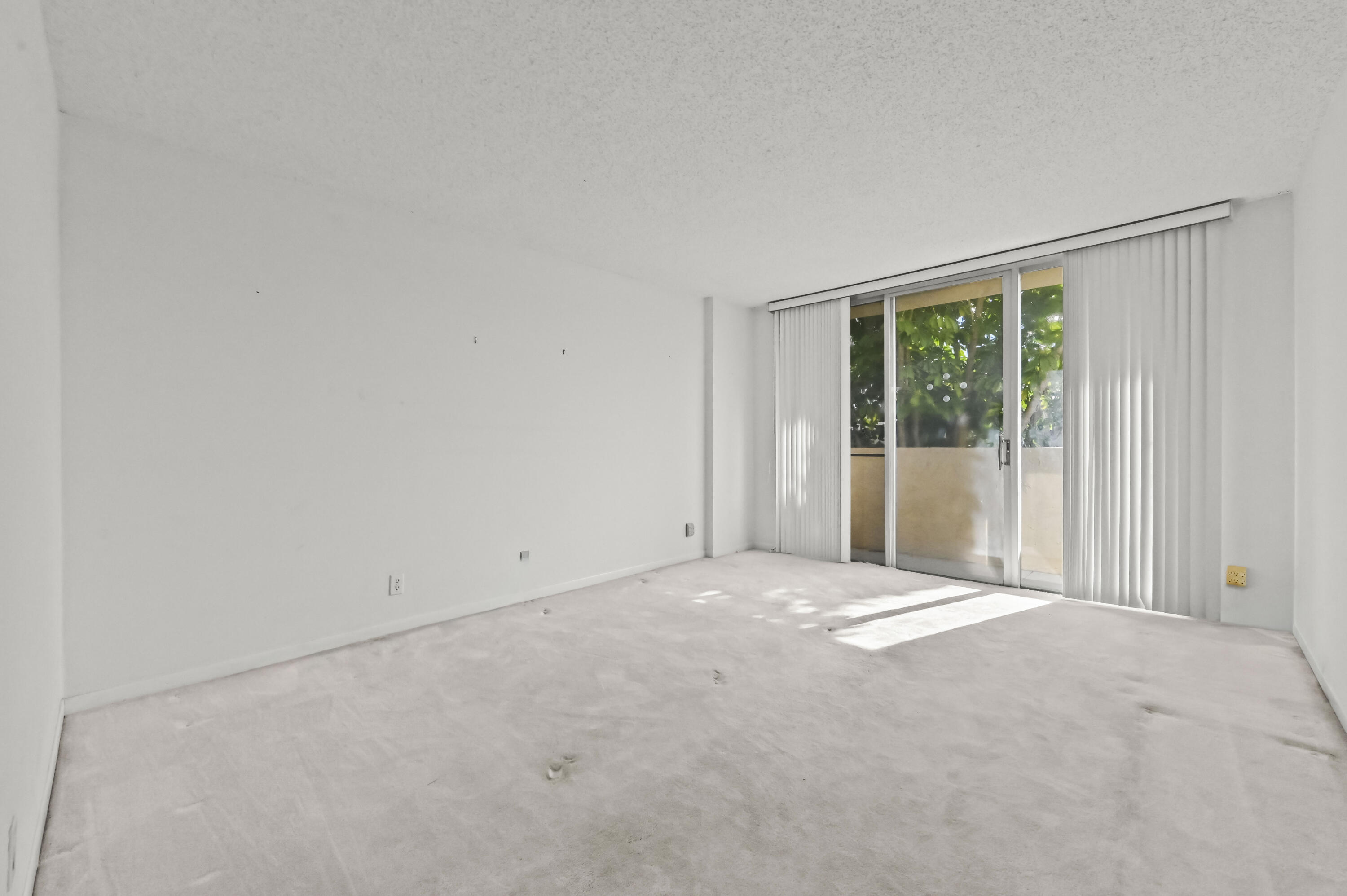 HORIZON WEST CONDO - Residential