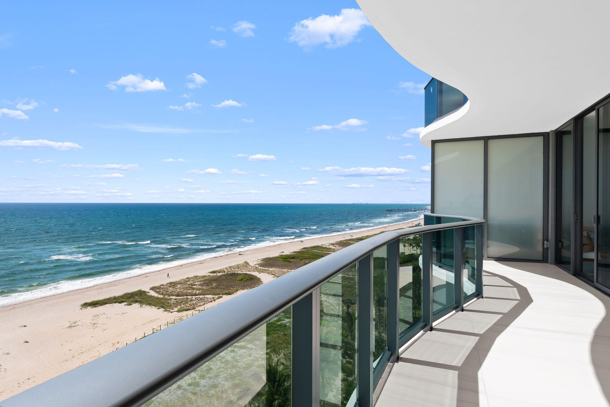 900 N Ocean Boulevard 906