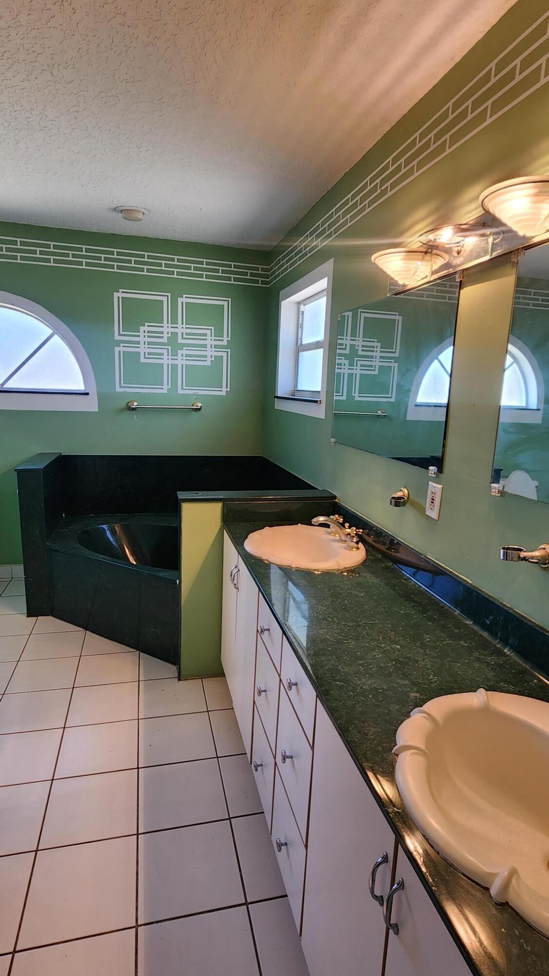 LUNDYS SUBDIVISION - Residential